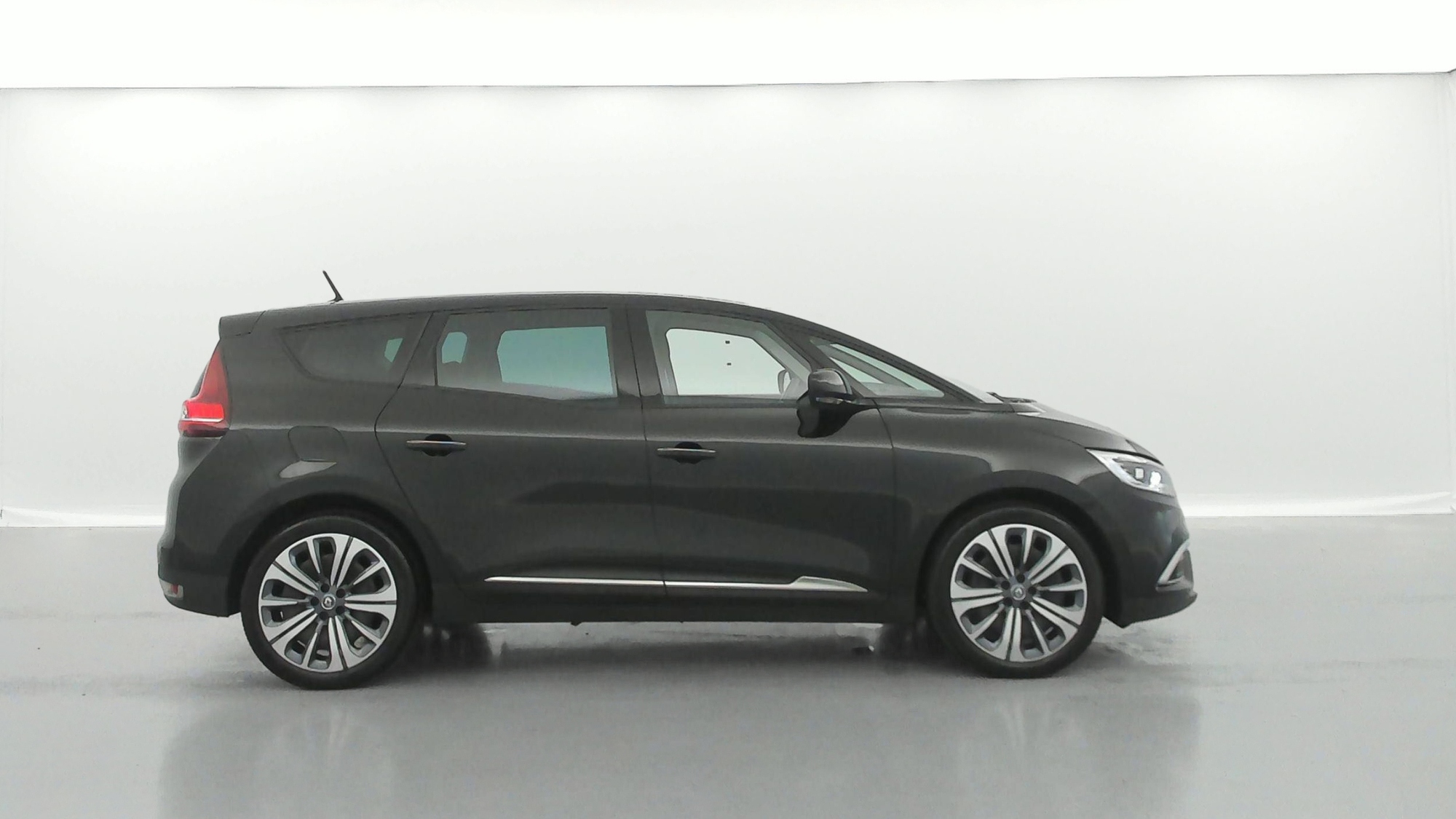 RENAULT GRAND SCENIC   Evolution TCe 140