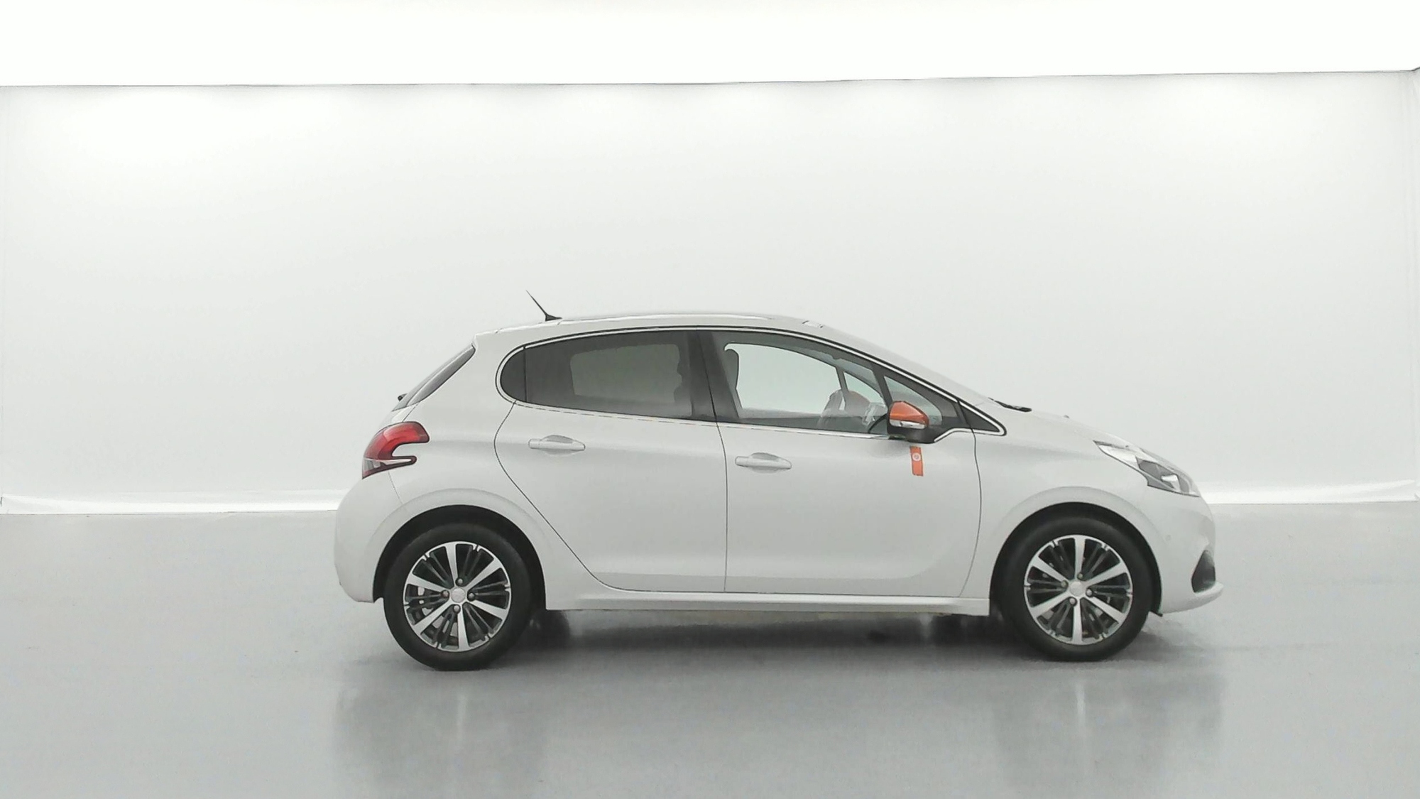 PEUGEOT 208   Roland Garros 1.2 PureTech 110ch S&S EAT6