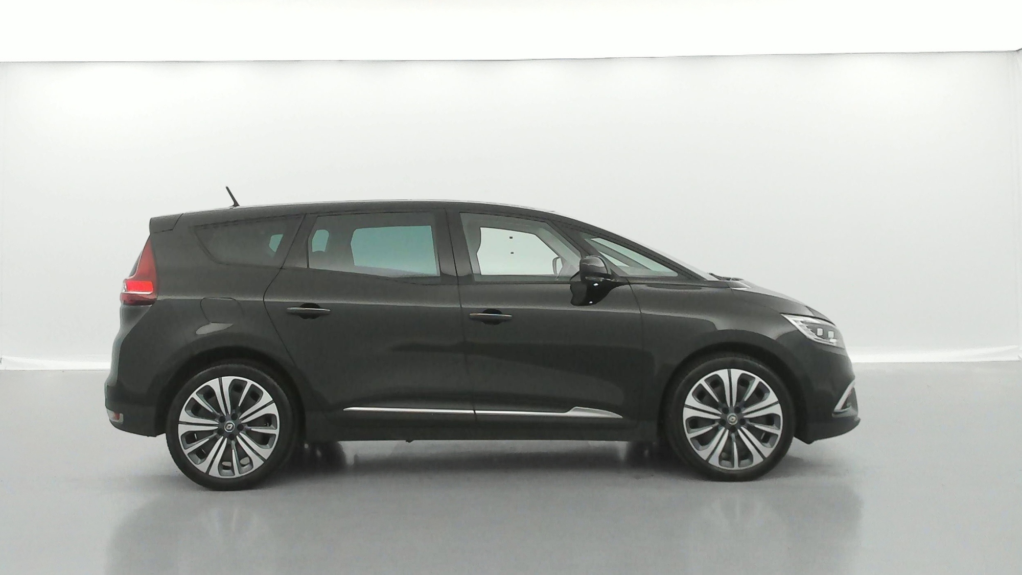 RENAULT GRAND SCENIC   Evolution TCe 140