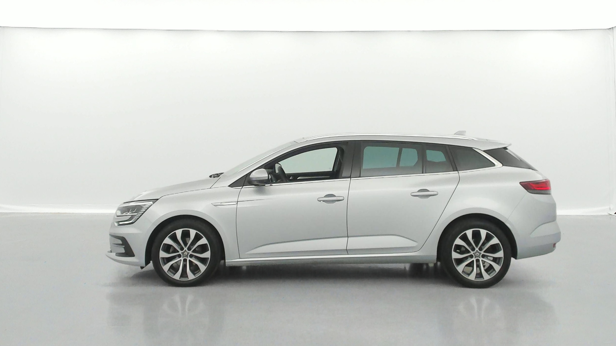 RENAULT MEGANE ESTATE   Techno Blue dCi 115 EDC