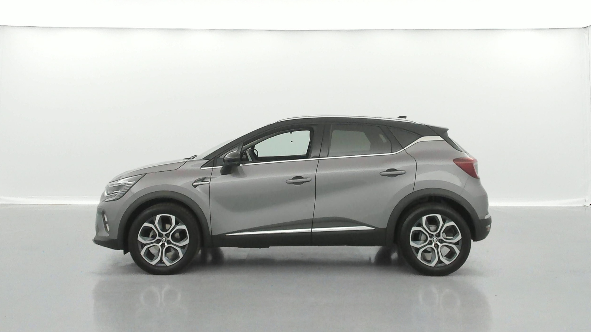 RENAULT CAPTUR   Techno mild hybrid 160 EDC