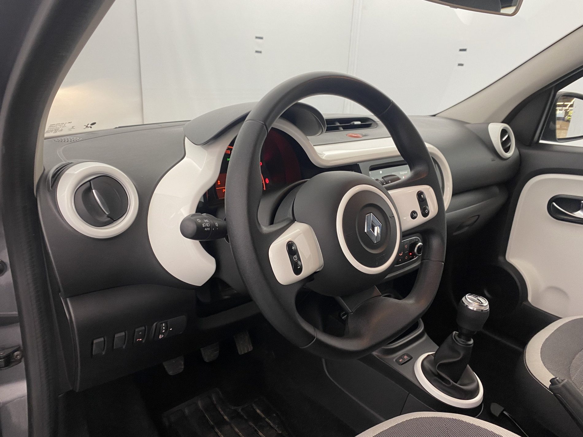 RENAULT TWINGO   Zen SCe 65 21