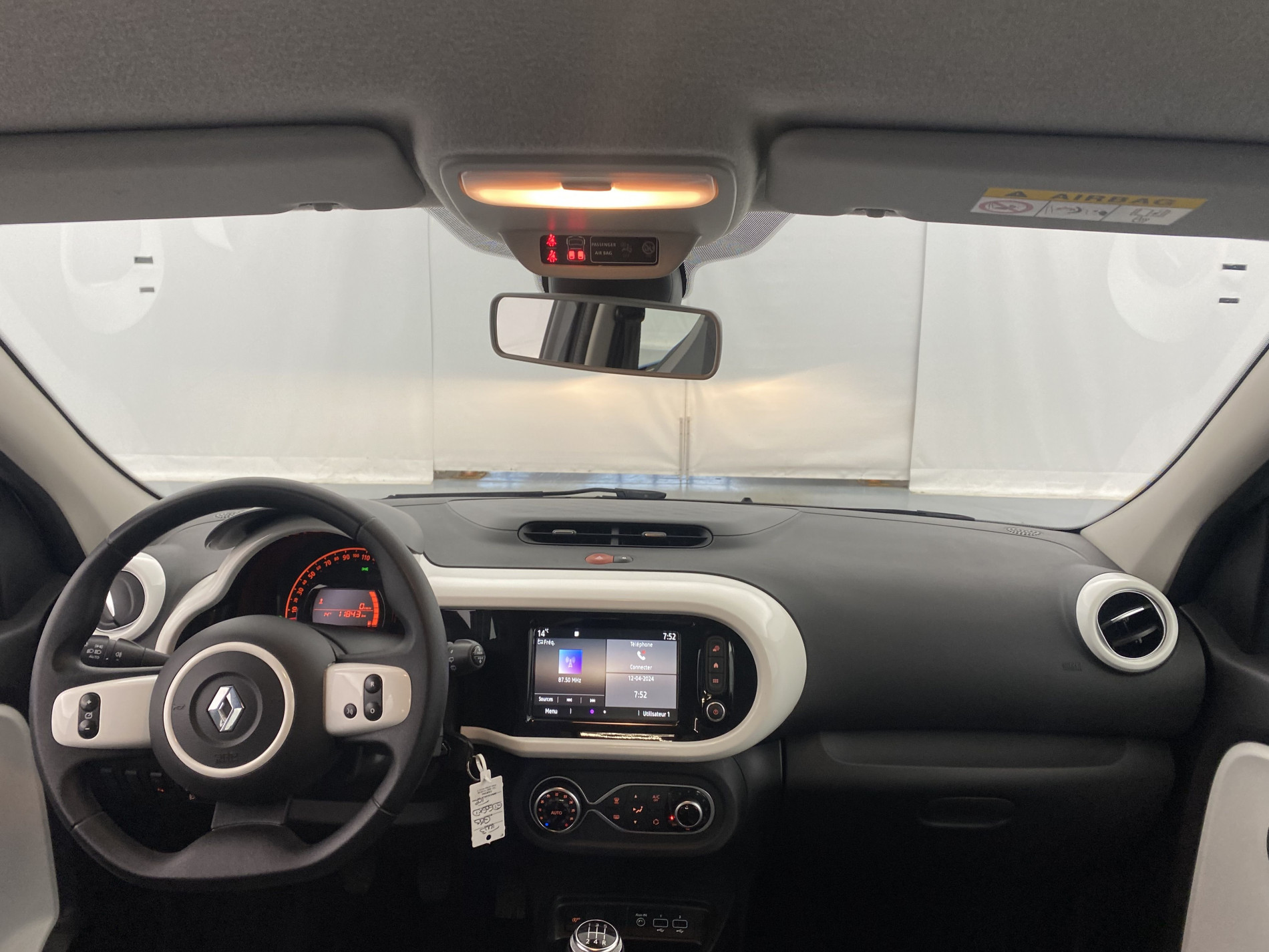 RENAULT TWINGO   Zen SCe 65 21