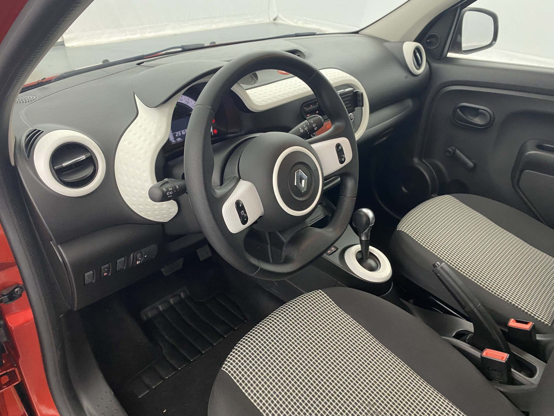 RENAULT TWINGO   Life III Achat Integral