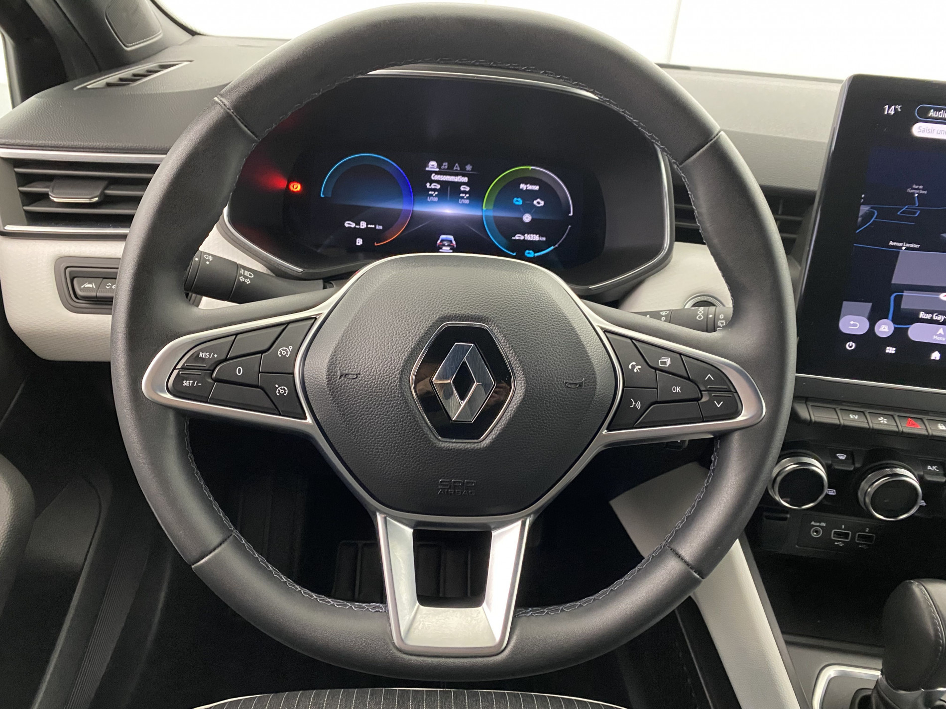 RENAULT CLIO   Techno E-Tech full hybrid 145