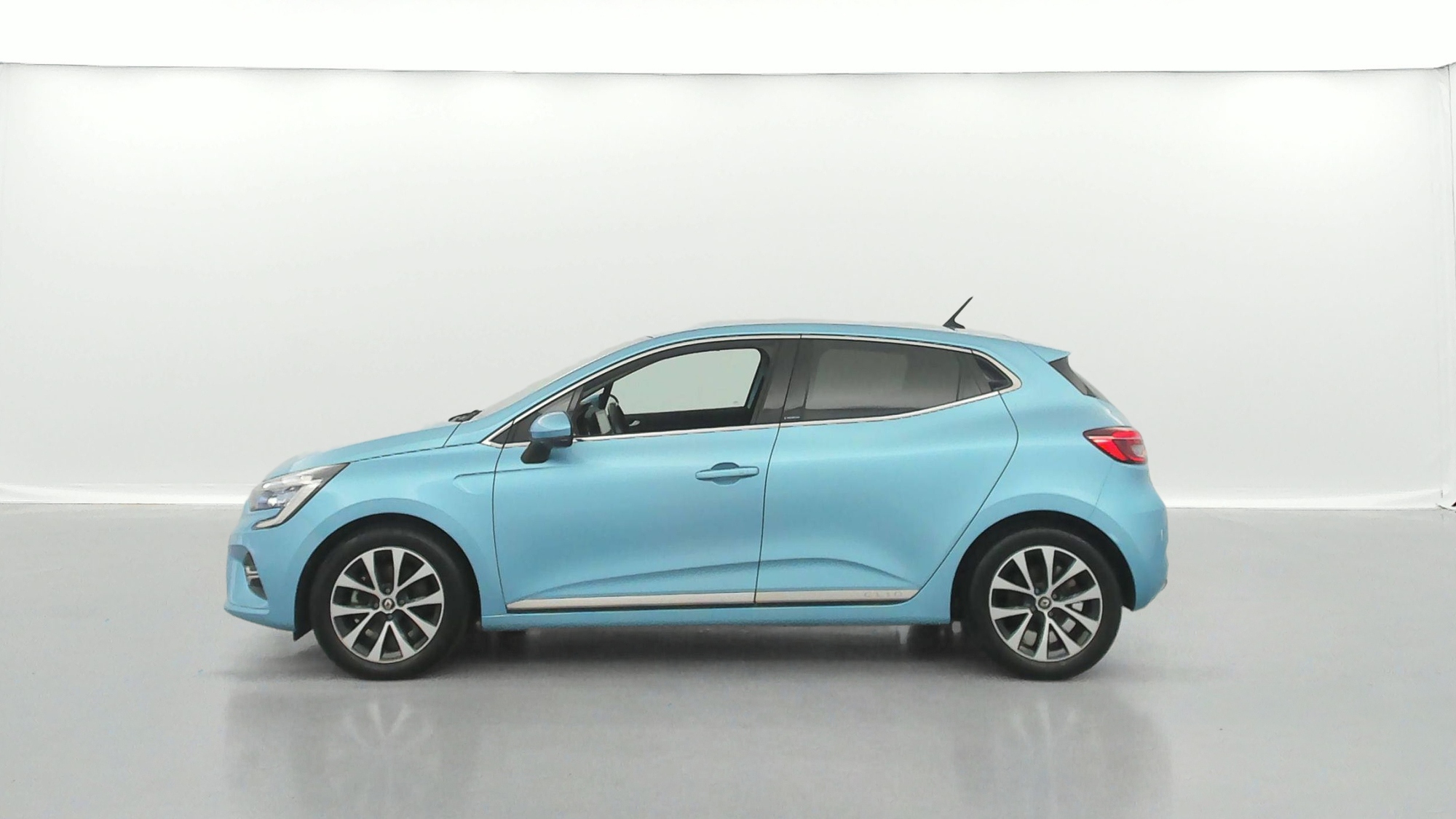 RENAULT CLIO   Intens E-Tech 140