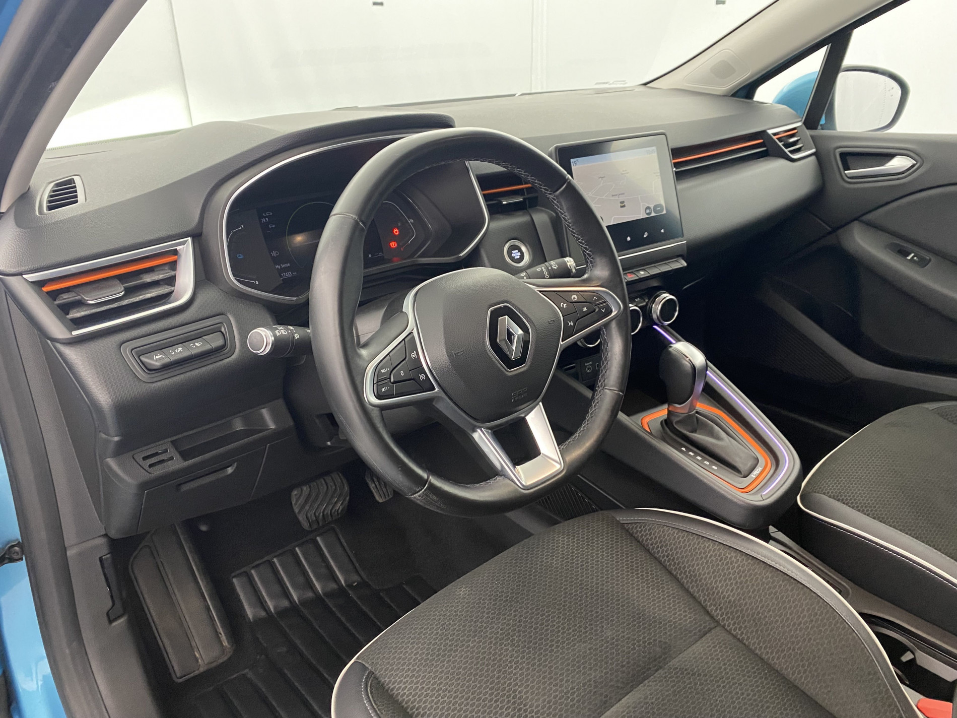 RENAULT CLIO   Intens E-Tech 140