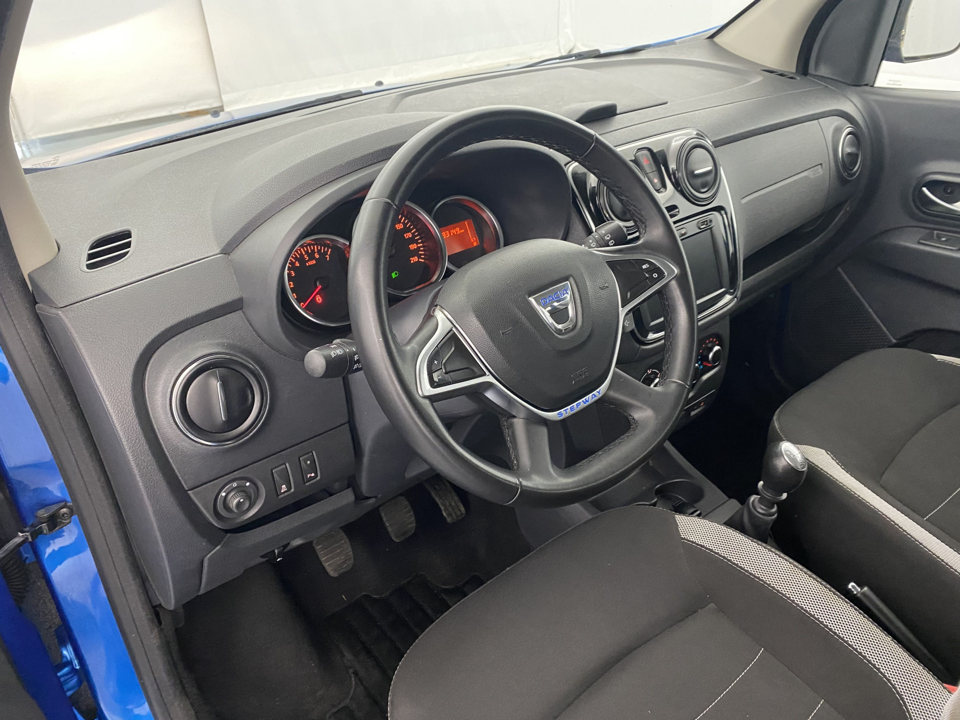 DACIA LODGY   Stepway Blue dCi 115 7 places