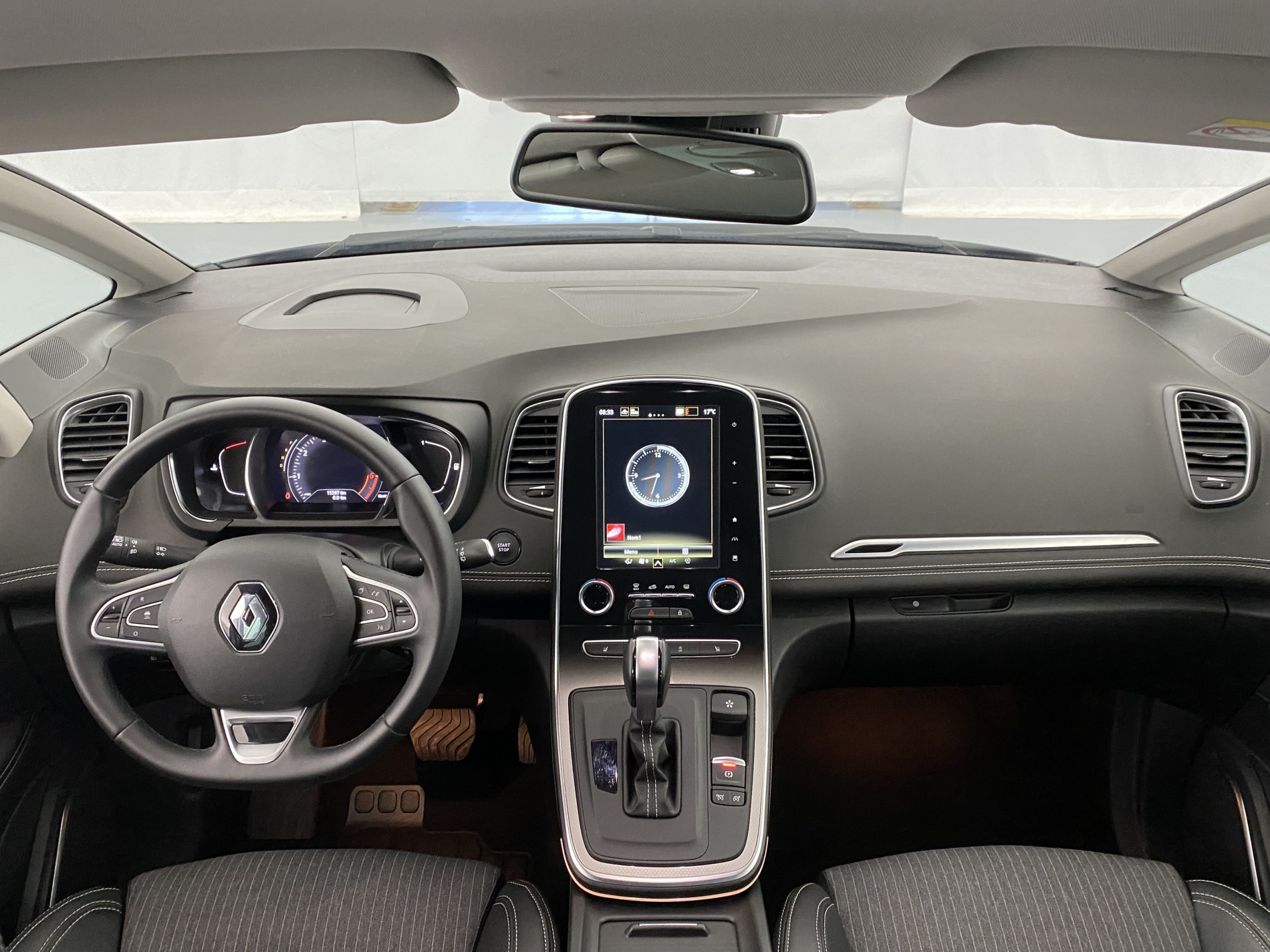 RENAULT GRAND SCENIC   Techno TCe 140 EDC