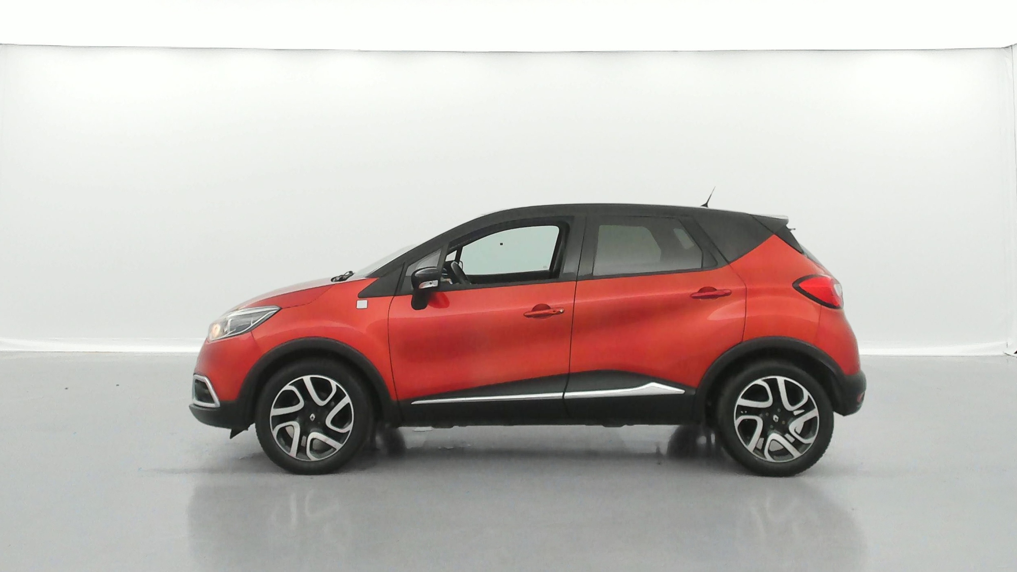 RENAULT CAPTUR   SL Helly Hansen TCe 90 Energy S&S eco²