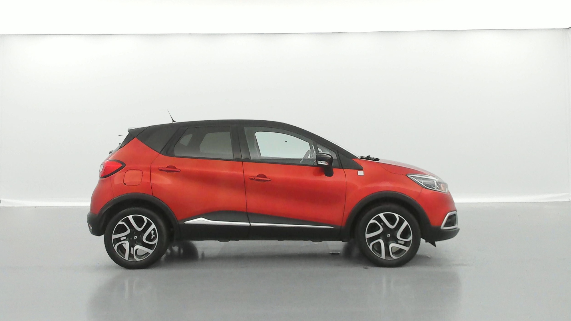 RENAULT CAPTUR   SL Helly Hansen TCe 90 Energy S&S eco²