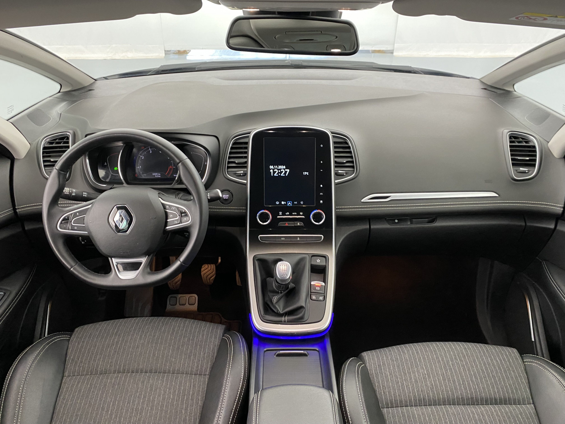 RENAULT GRAND SCENIC   Techno TCe 140