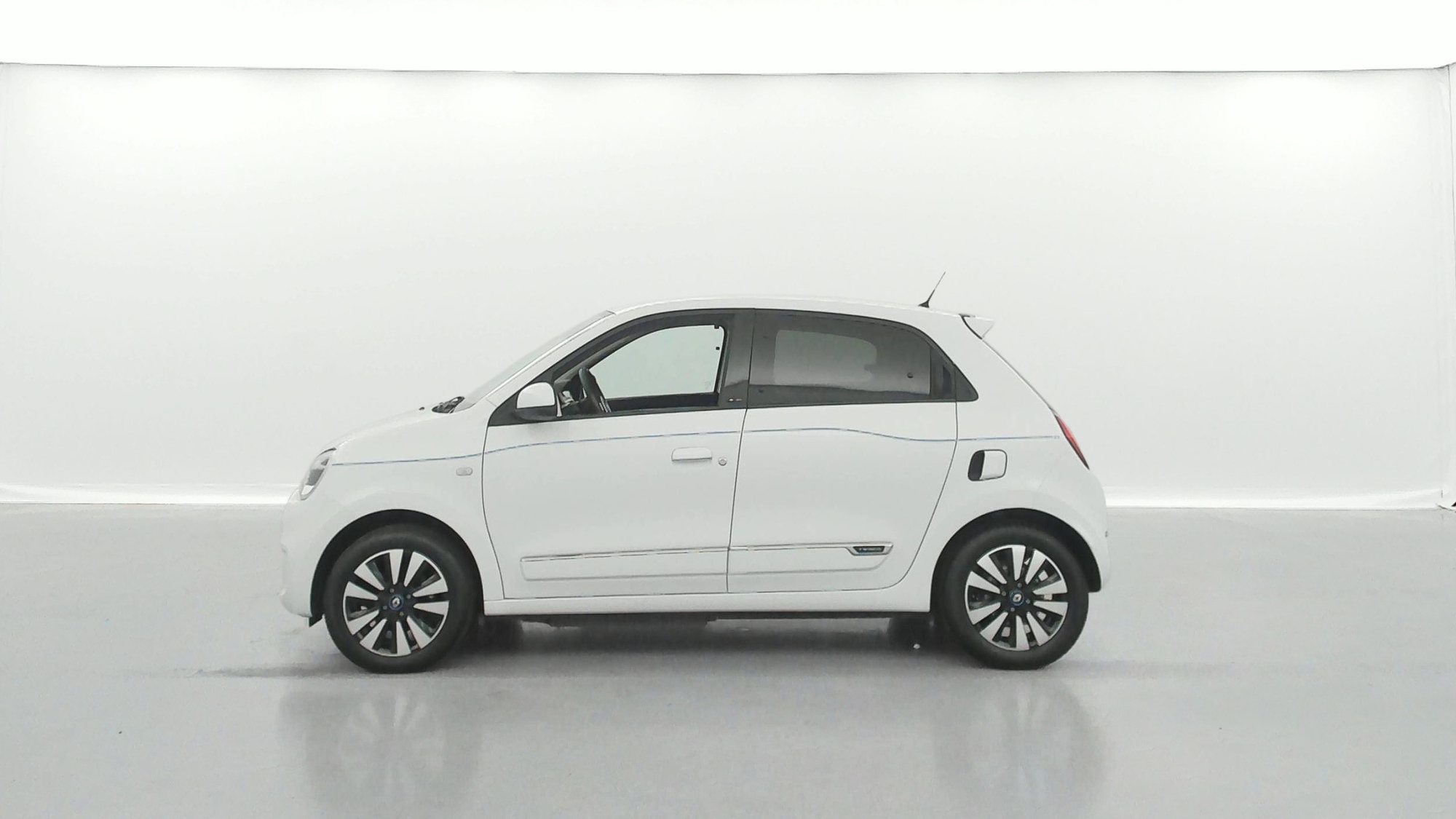 RENAULT TWINGO   Intens III Achat Integral 21