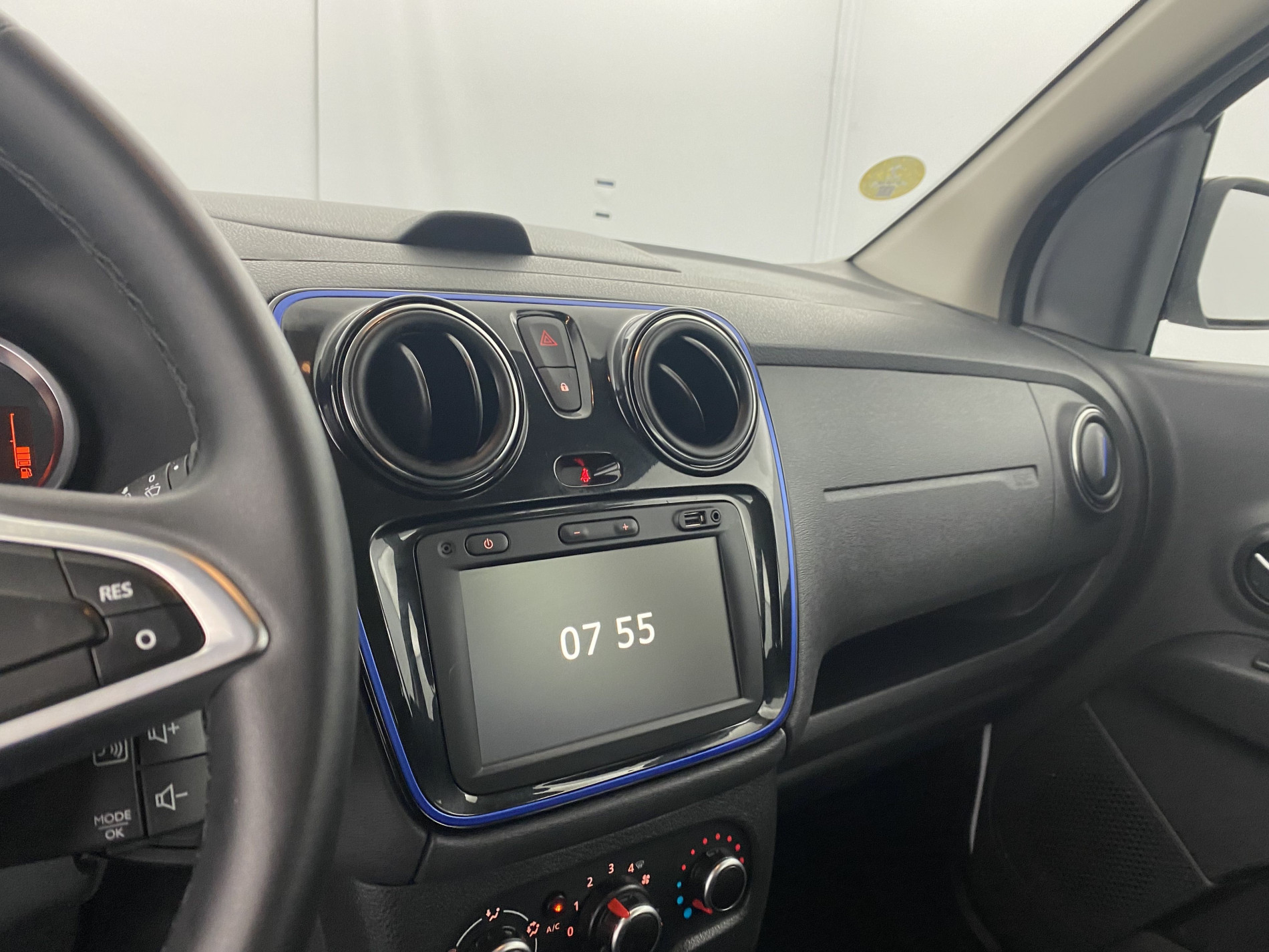 DACIA LODGY   15 ans Blue dCi 115 5 places