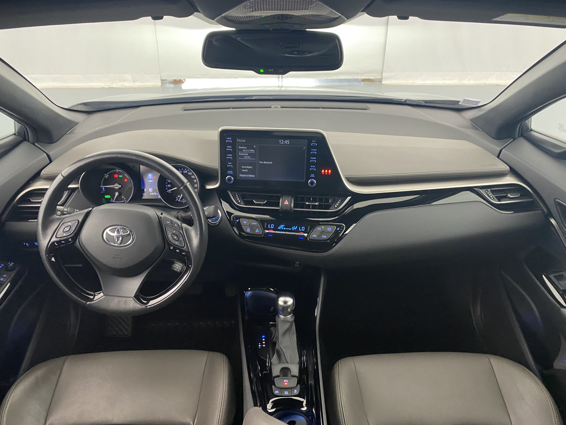 TOYOTA C-HR   Distinctive Hybride 2.0L