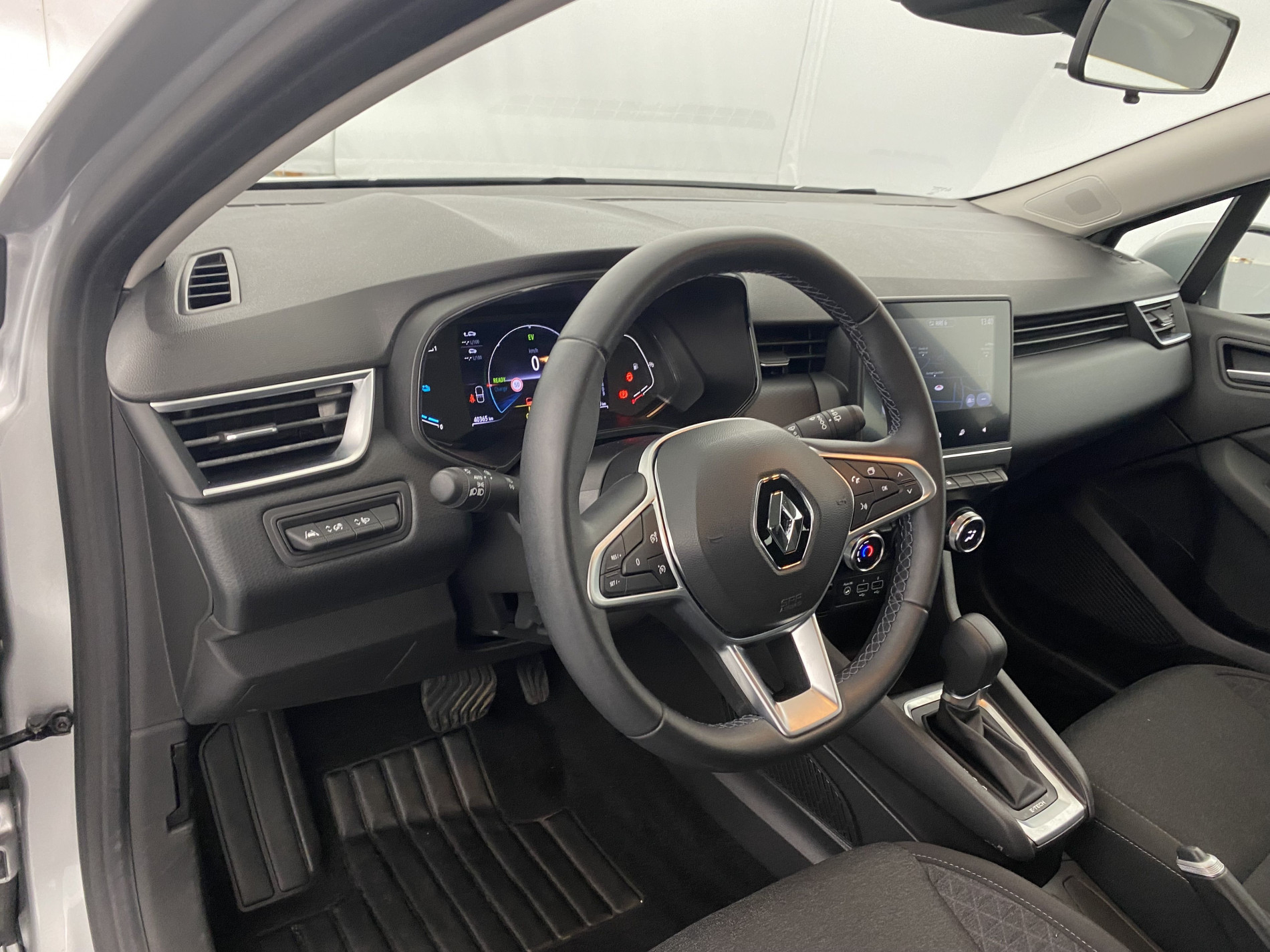 RENAULT CLIO   Business E-Tech 140 21N