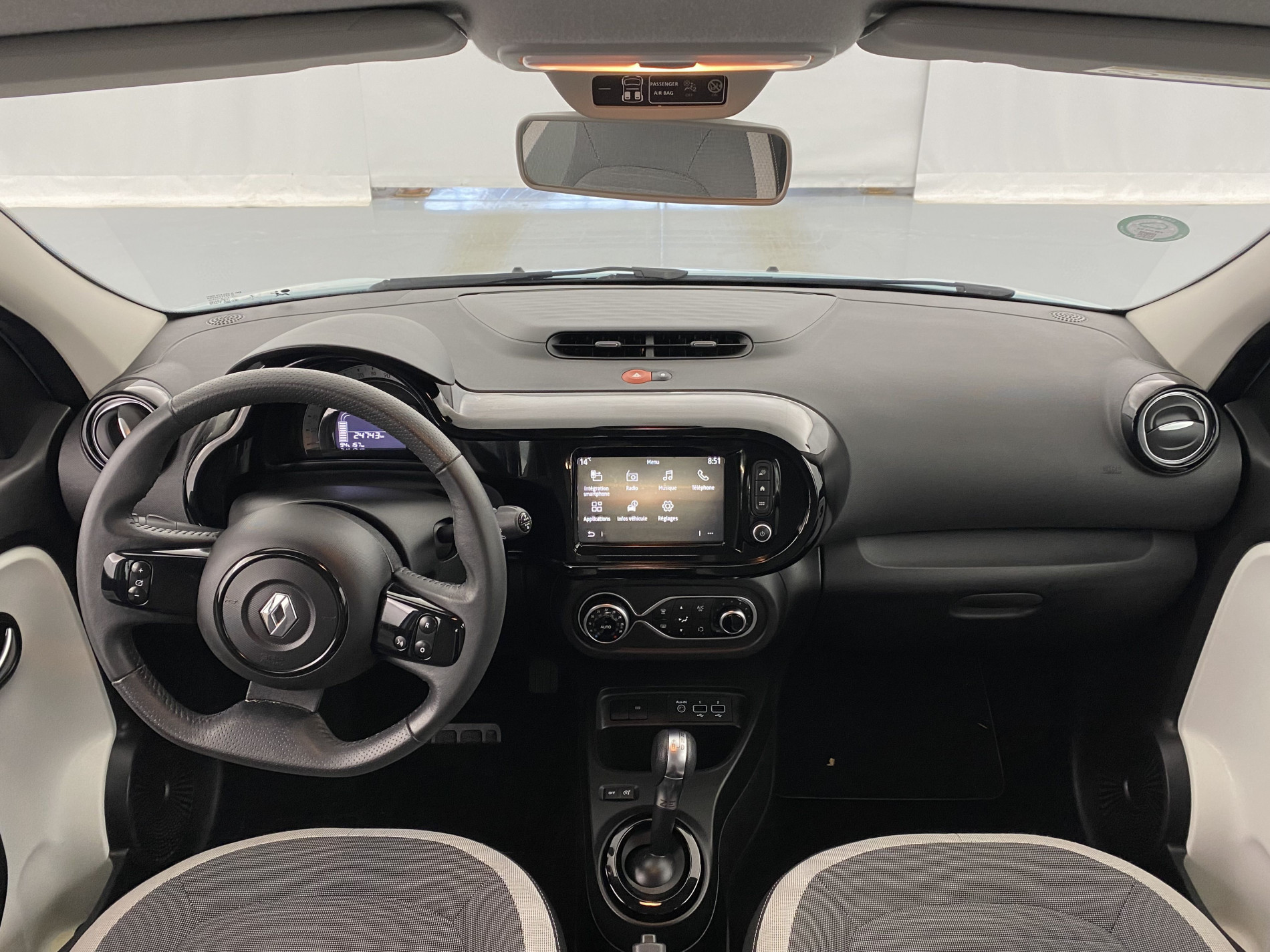 RENAULT TWINGO   Zen III Achat Integral