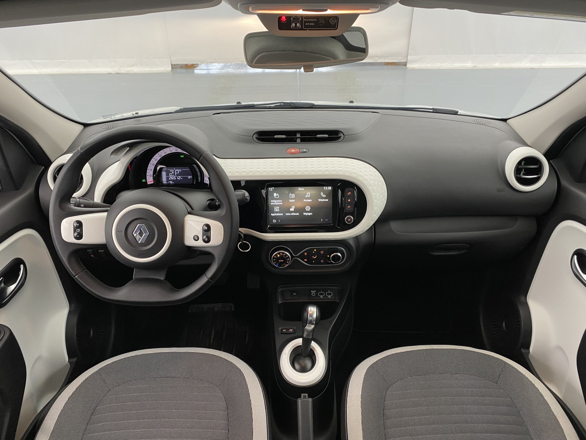 RENAULT TWINGO   Zen III Achat Integral 21