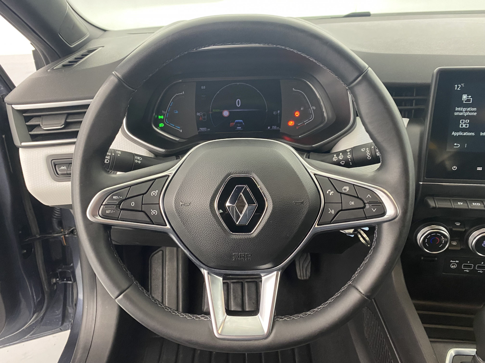 RENAULT CLIO   Limited E-Tech 140