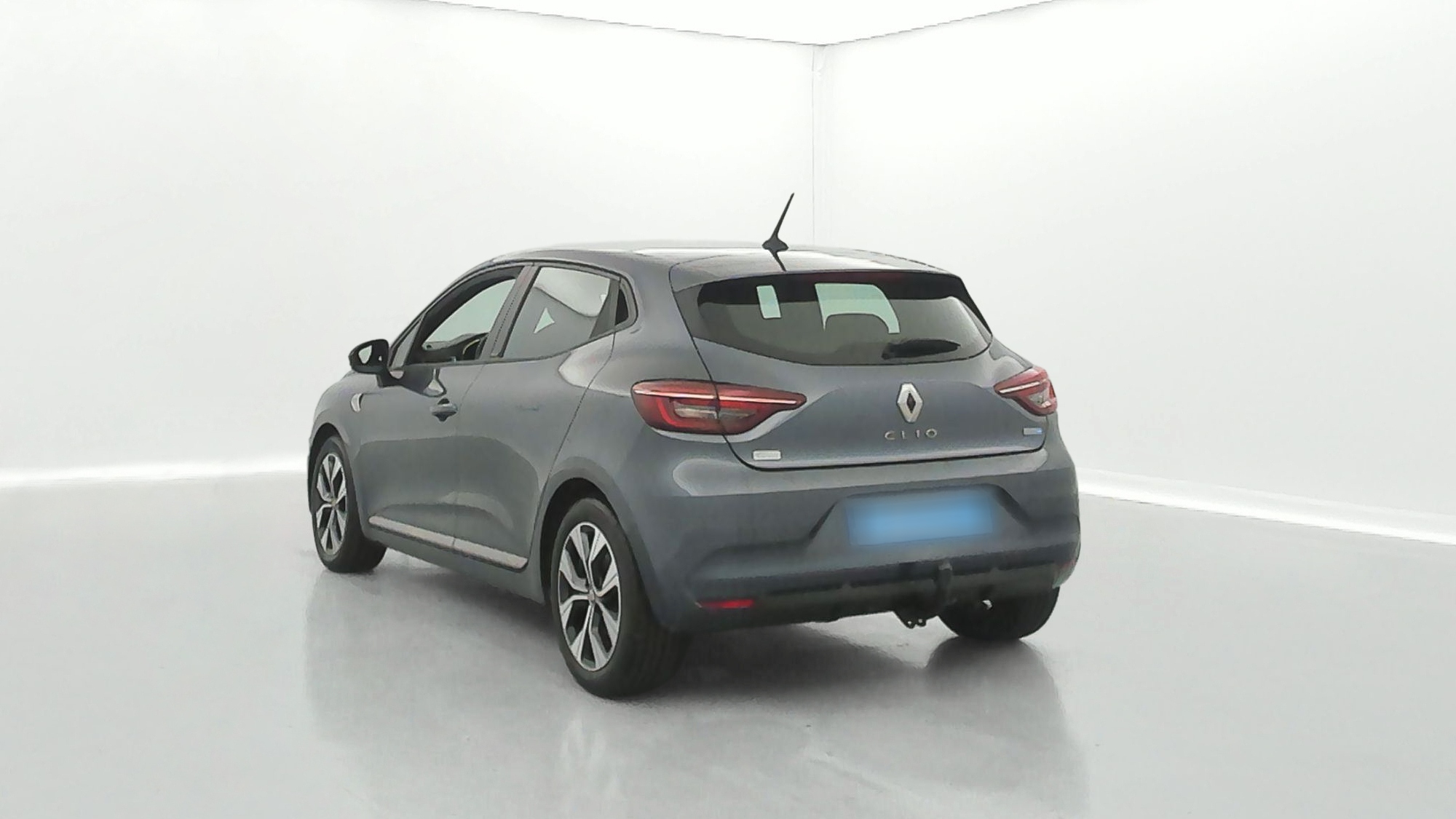 RENAULT CLIO   Limited E-Tech 140