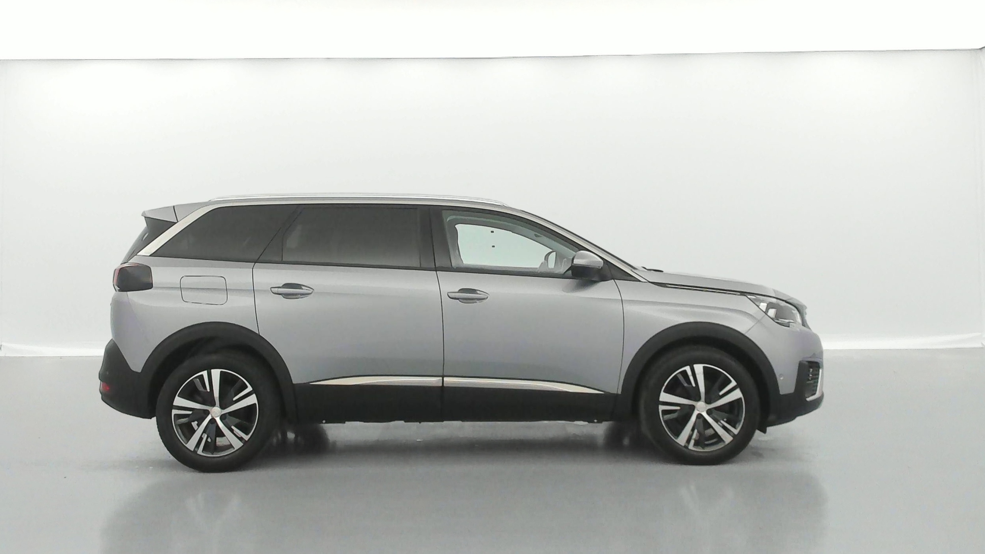 PEUGEOT 5008   Allure 1.2 PureTech 130ch S&S BVM6