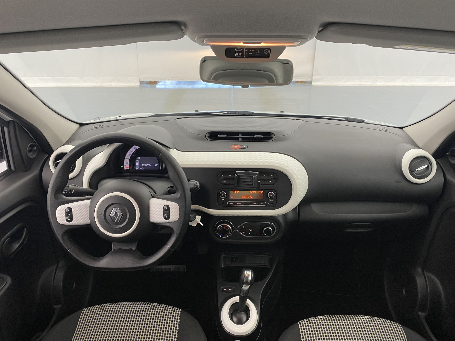 RENAULT TWINGO   Life III Achat Integral 21