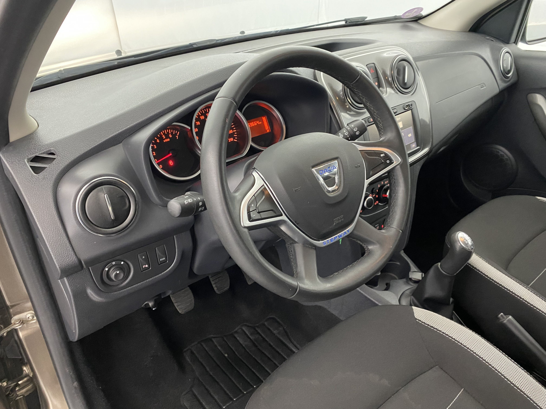 DACIA SANDERO   Stepway TCe 90 GPL