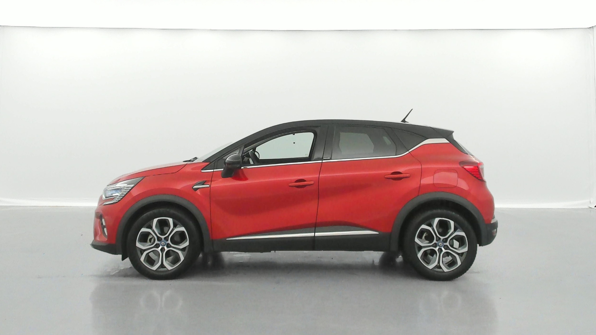 RENAULT CAPTUR   Intens E-Tech Plug-in 160