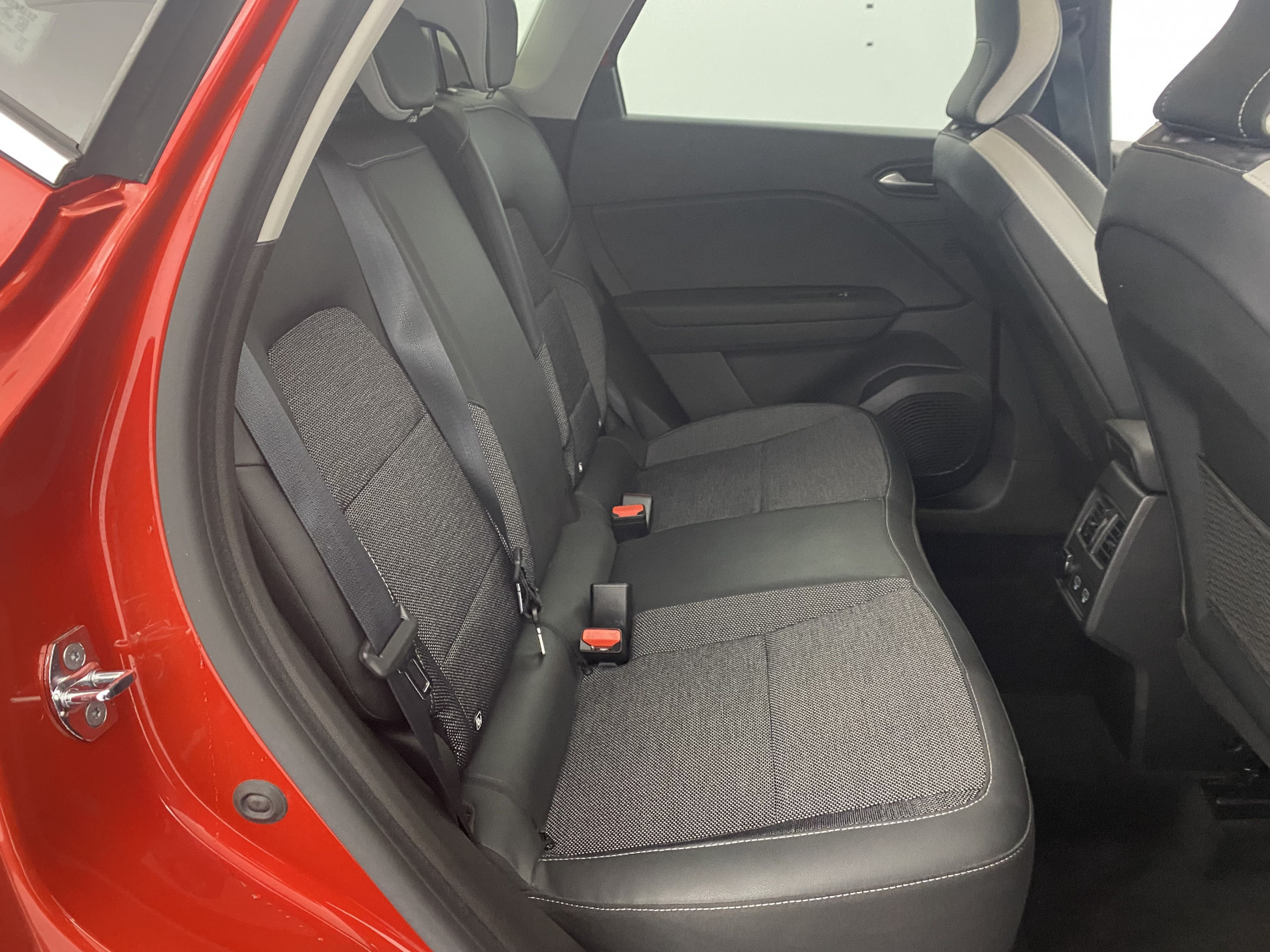 RENAULT CAPTUR   Intens E-Tech Plug-in 160