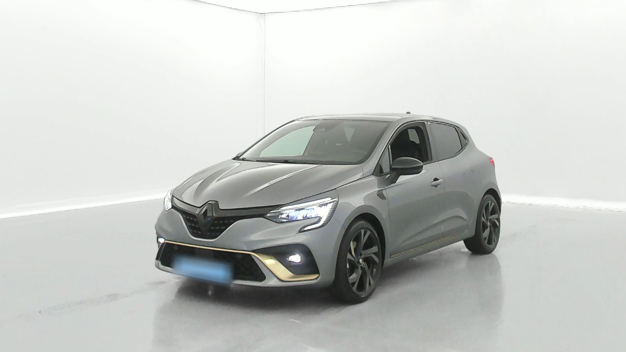 RENAULT CLIO   Engineered E-Tech full hybrid 145