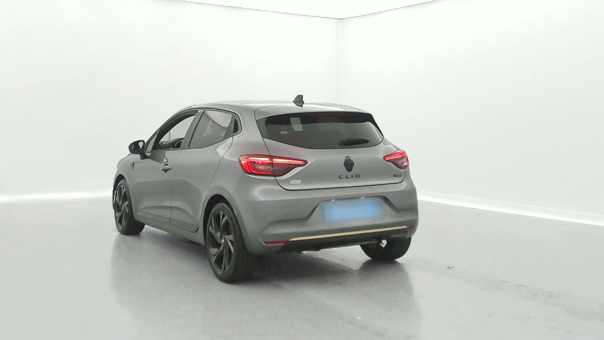 RENAULT CLIO   Engineered E-Tech full hybrid 145