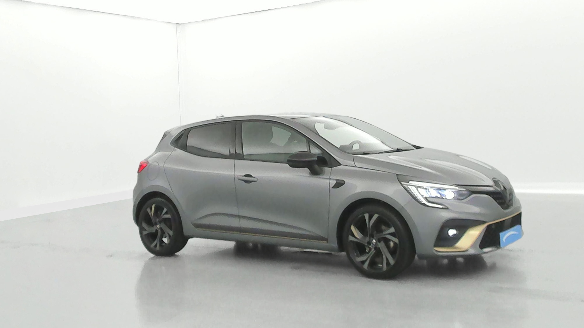 RENAULT CLIO   Engineered E-Tech full hybrid 145