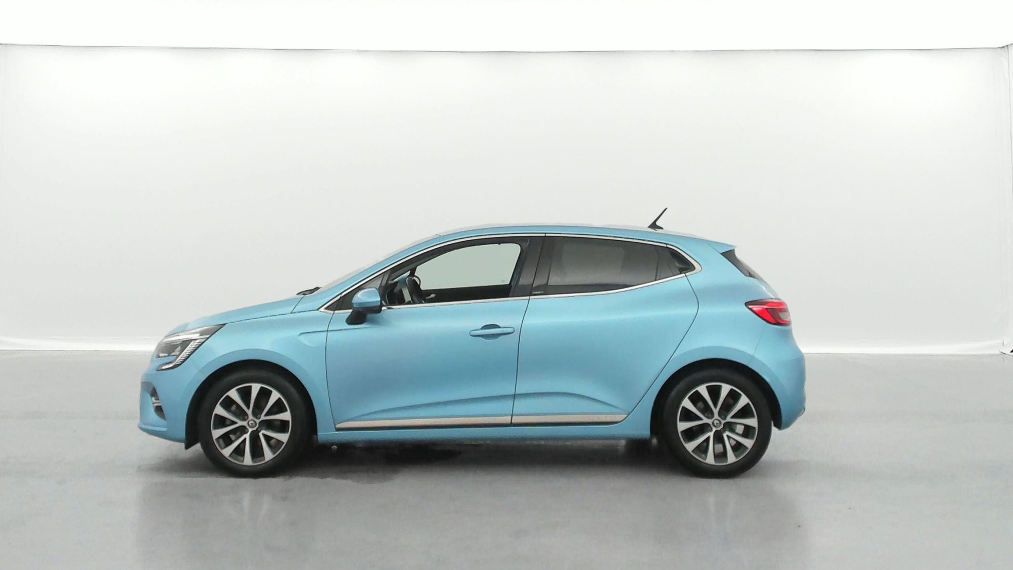 RENAULT CLIO   Intens E-Tech 140