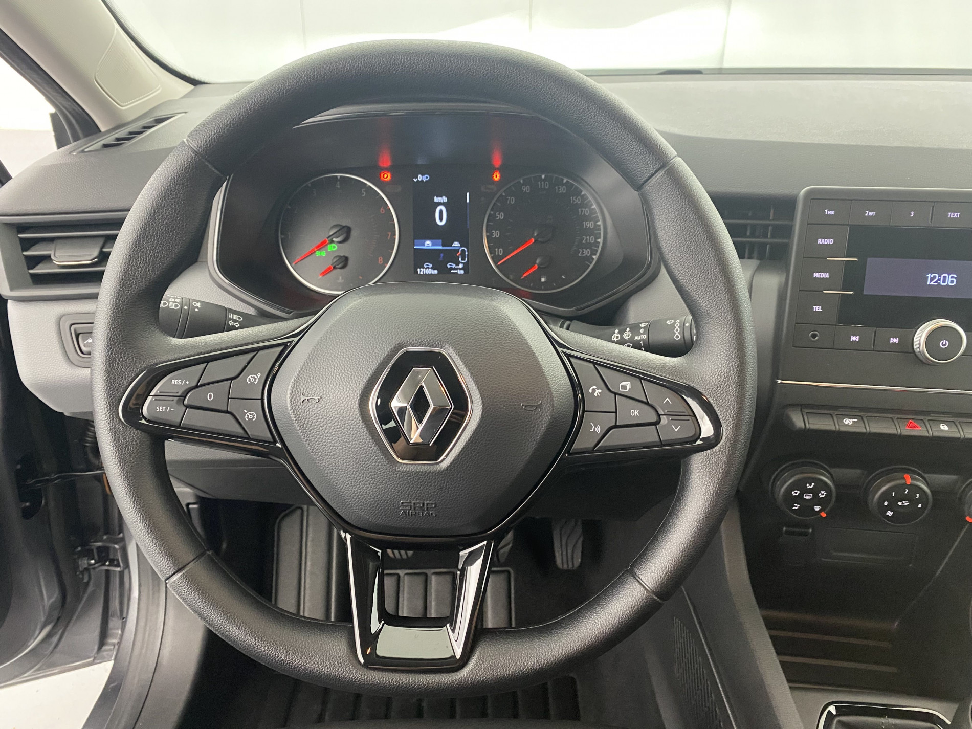 RENAULT CLIO   Authentic SCe 65