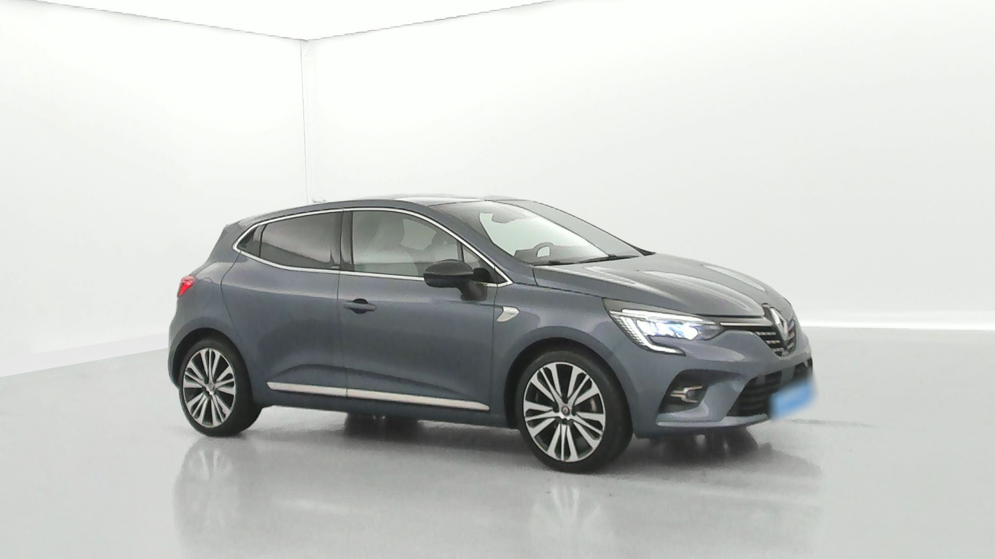 RENAULT CLIO   Initiale Paris E-Tech 140