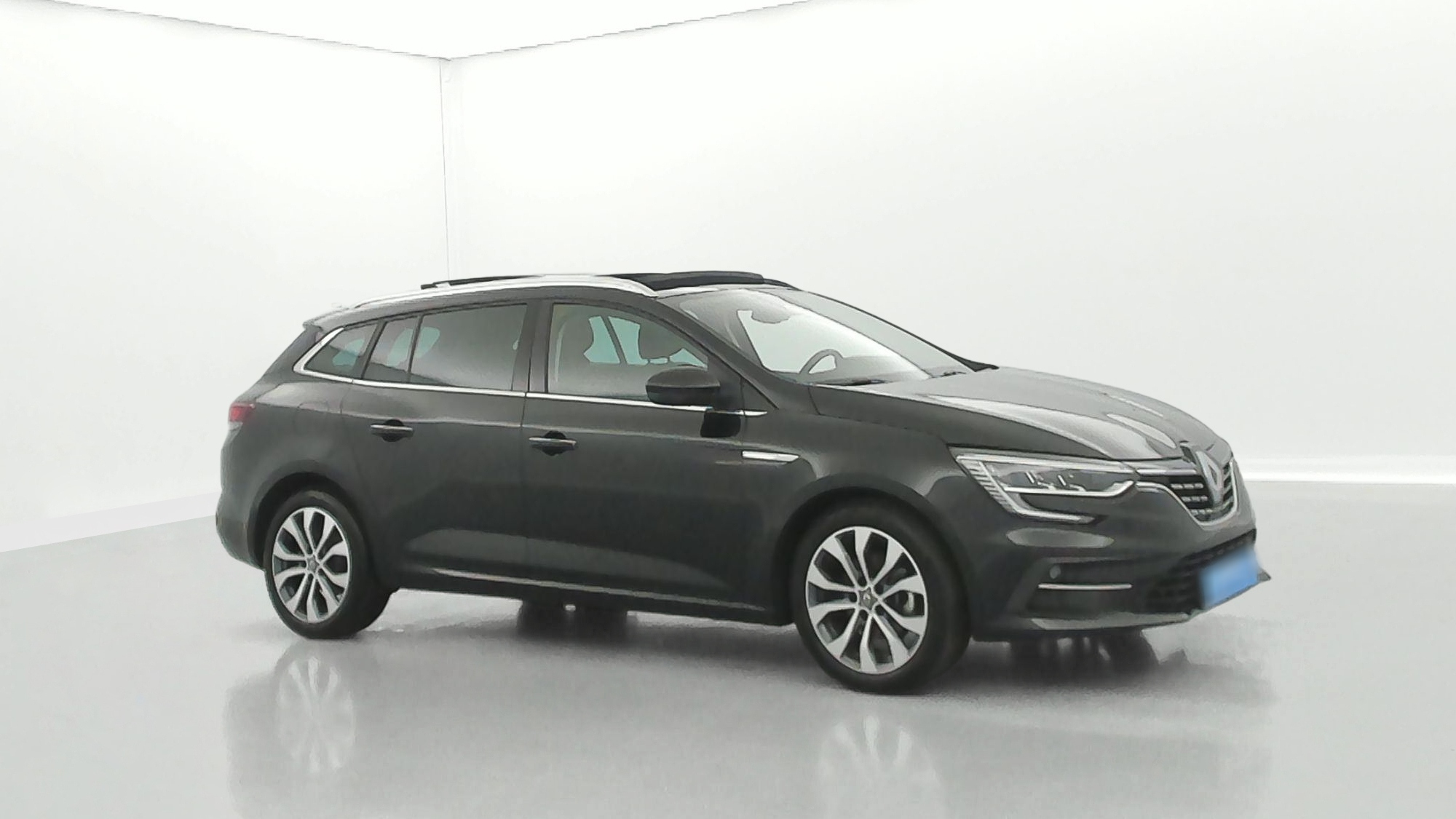 RENAULT MEGANE ESTATE   Techno TCe 140 EDC