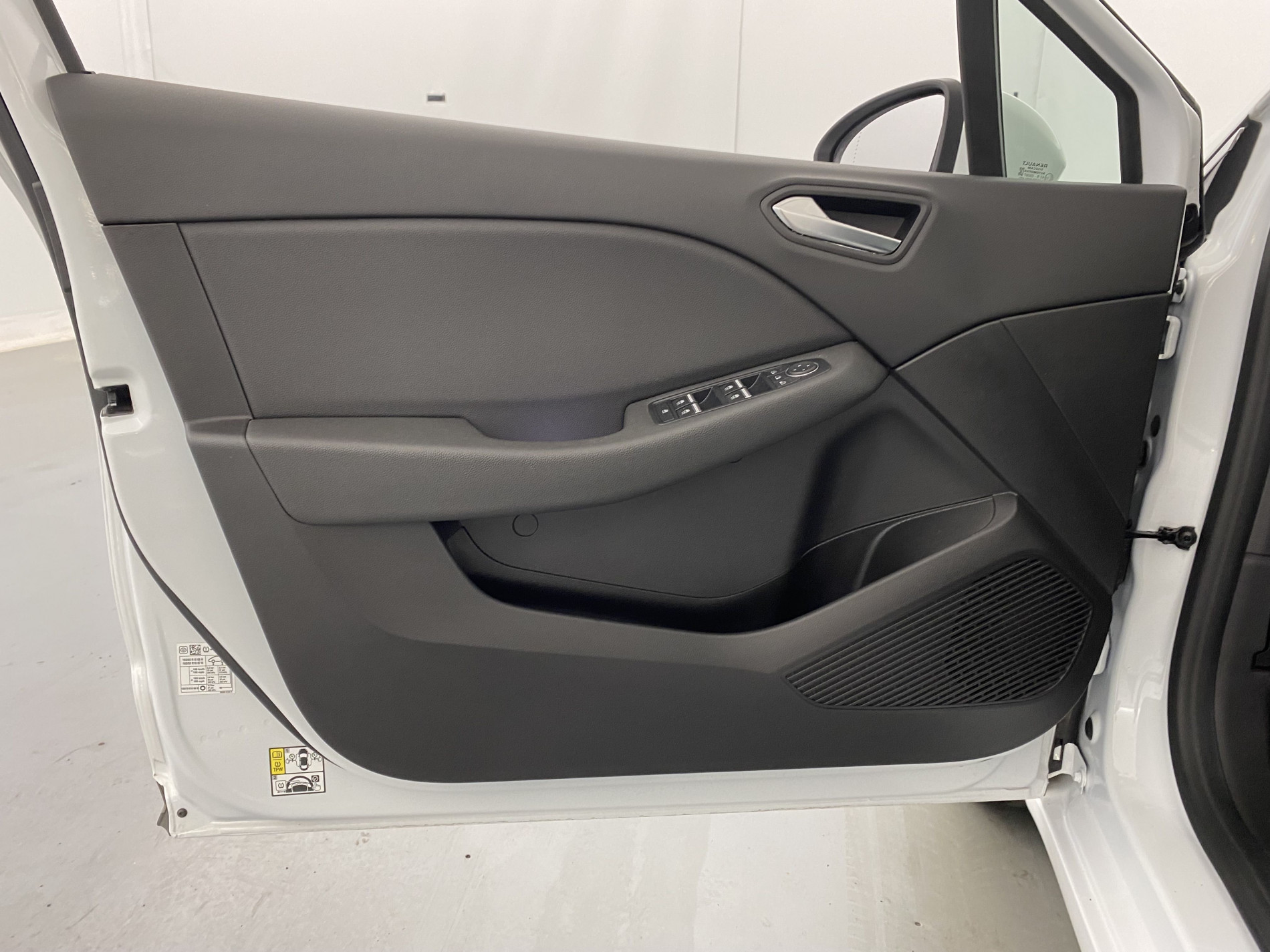 RENAULT CLIO   Intens E-Tech 140