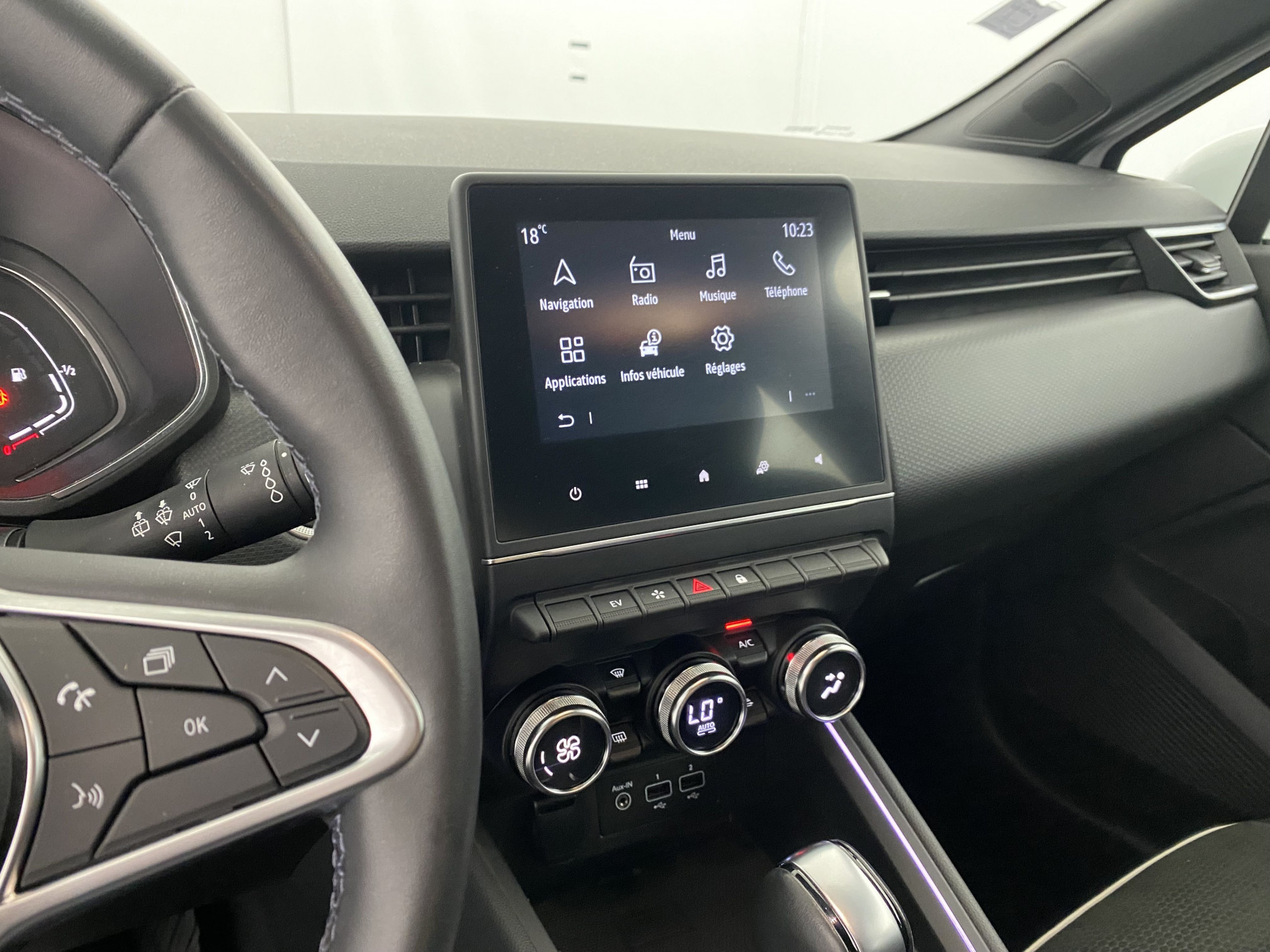 RENAULT CLIO   Intens E-Tech 140