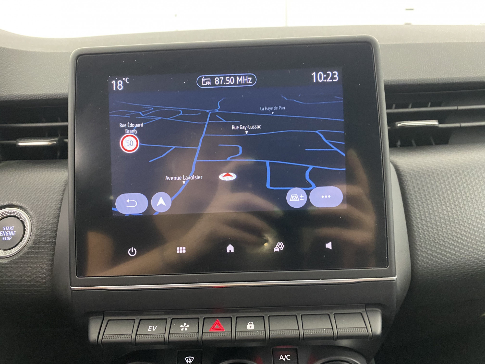 RENAULT CLIO   Intens E-Tech 140