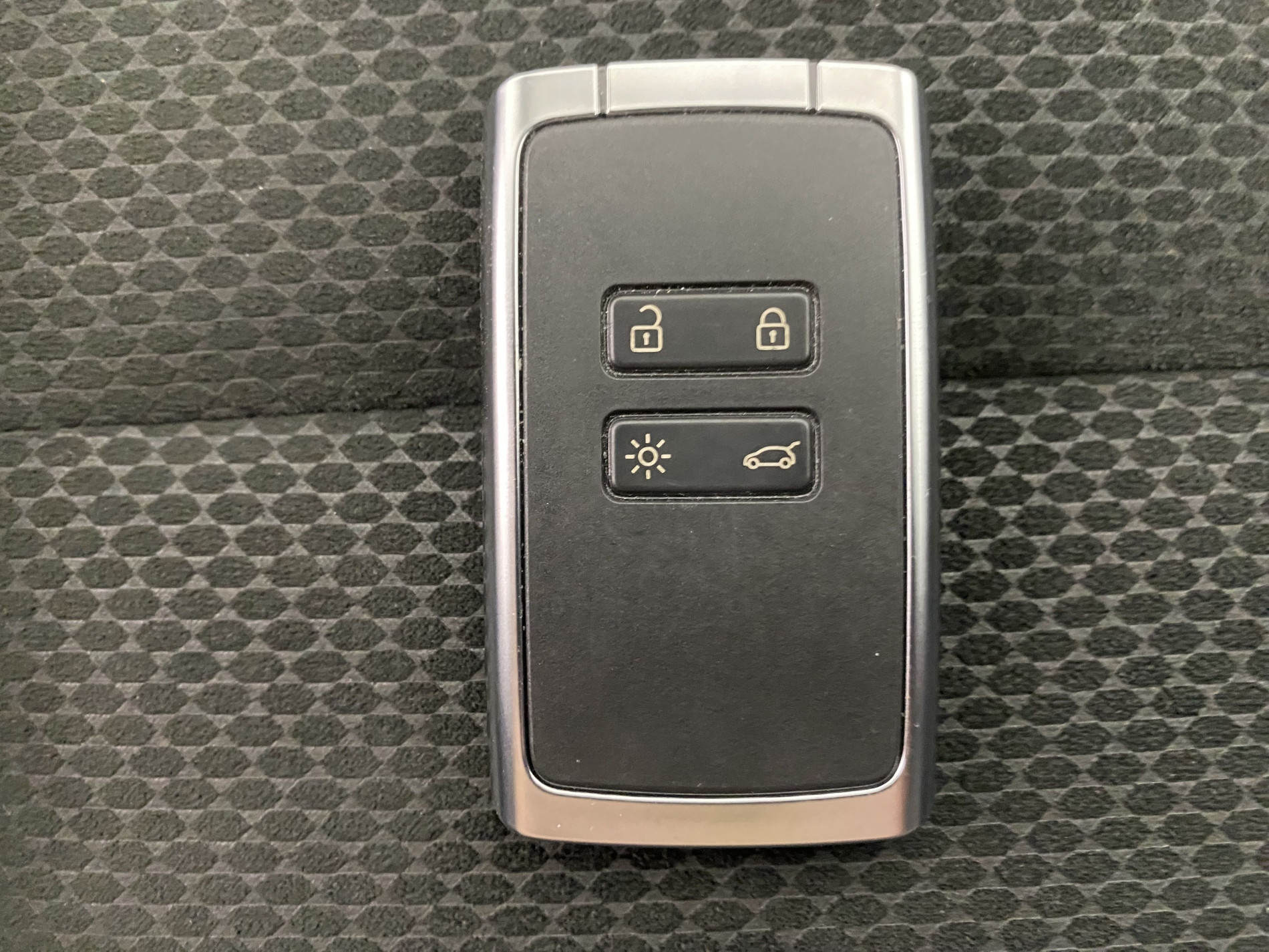 RENAULT CLIO   Intens E-Tech 140