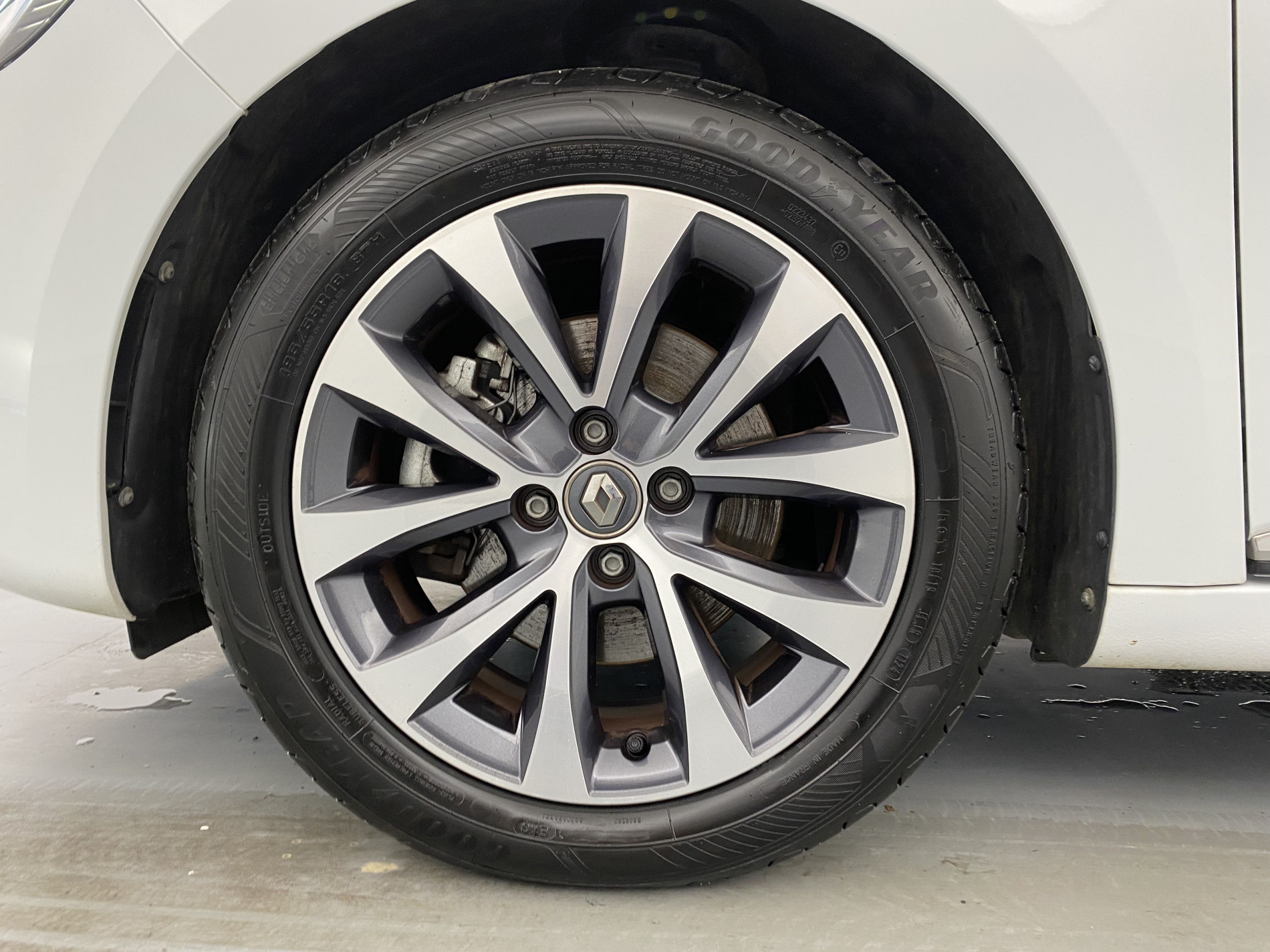 RENAULT CLIO   Intens E-Tech 140