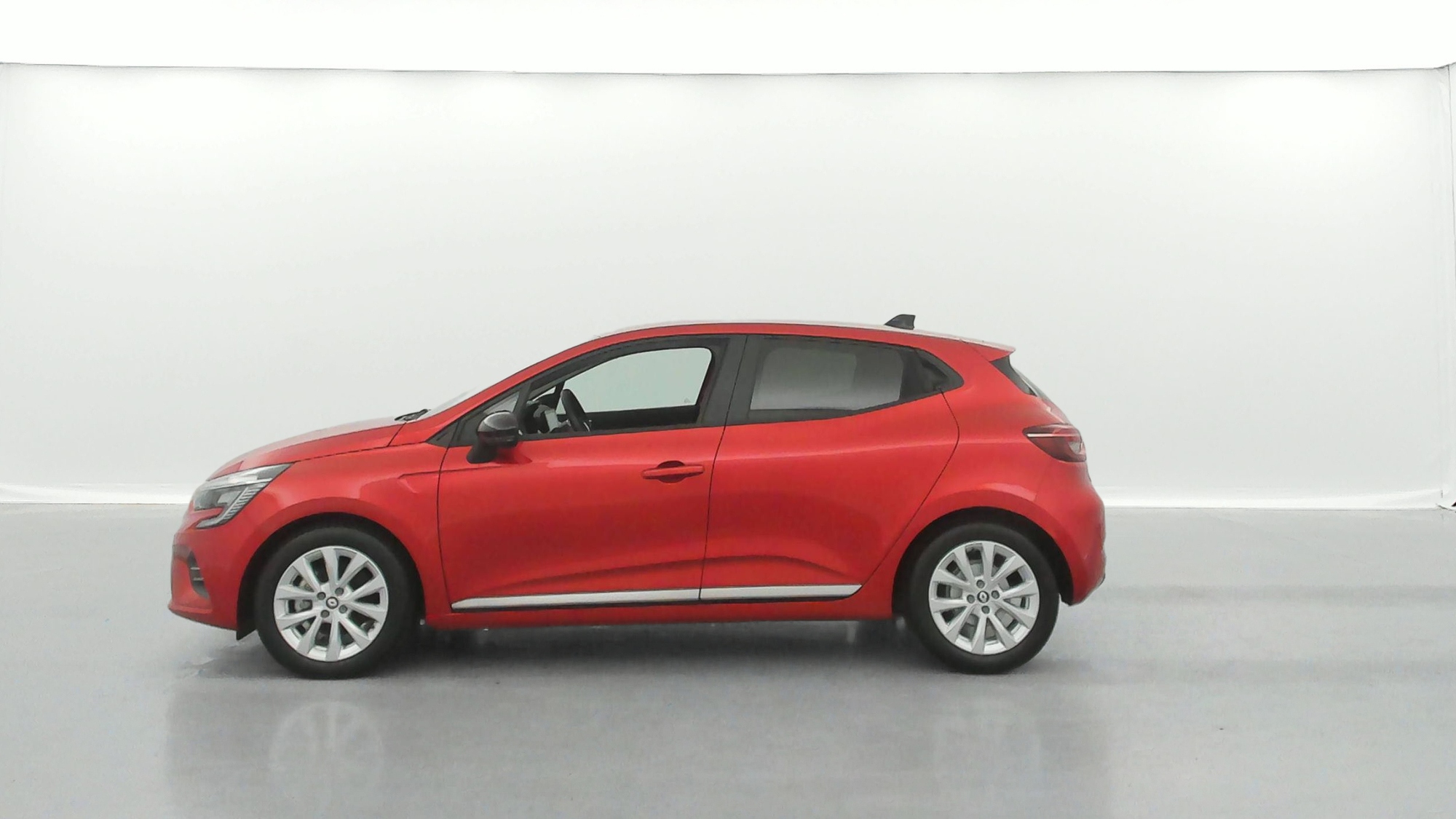 RENAULT CLIO   Evolution E-Tech full hybrid 145