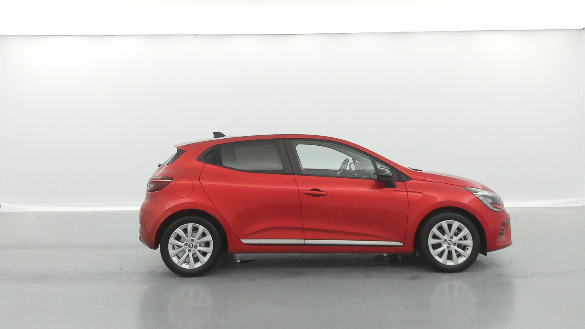 RENAULT CLIO   Evolution E-Tech full hybrid 145