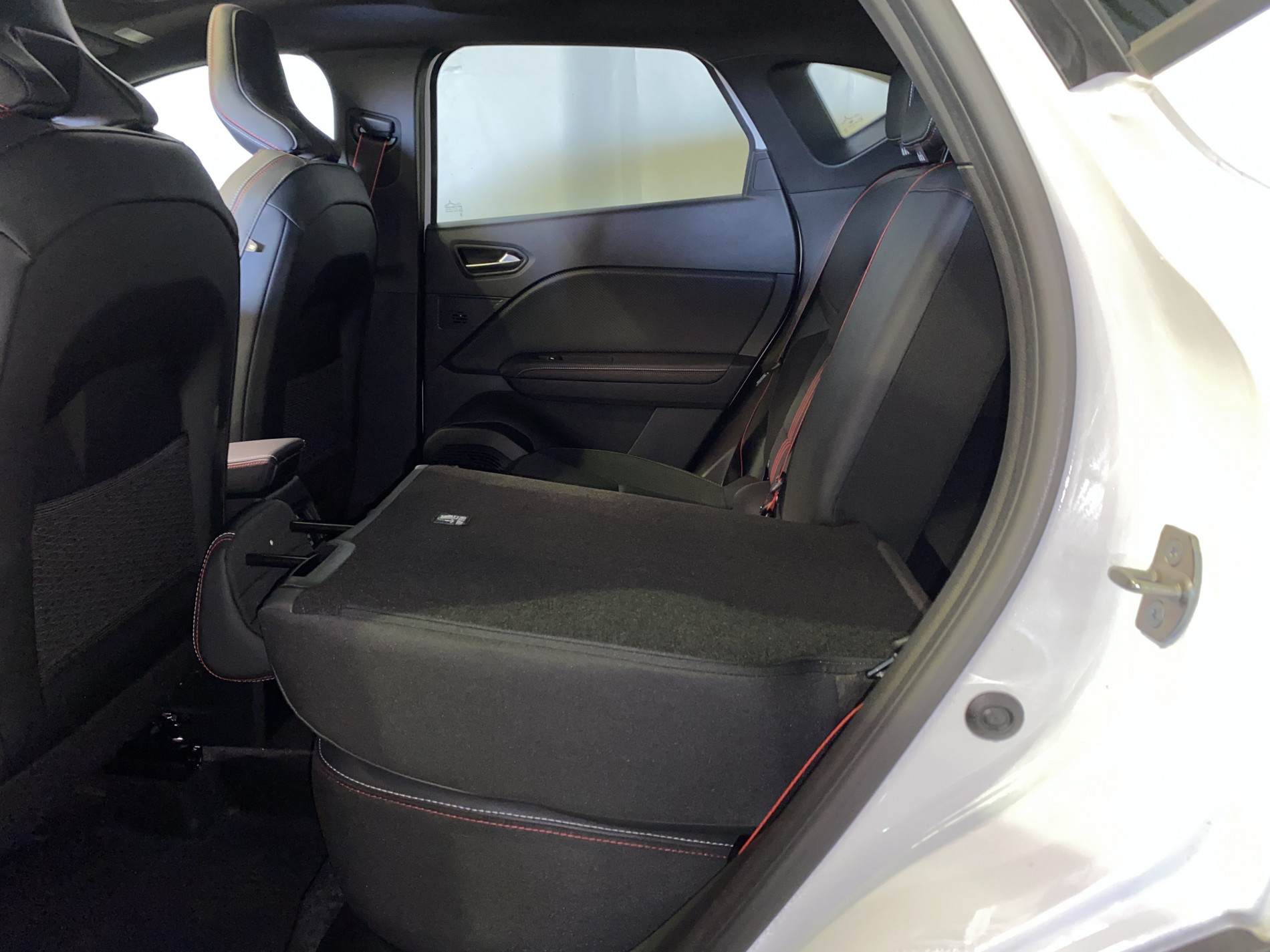 RENAULT CAPTUR R.S. line mild hybrid 160 EDC