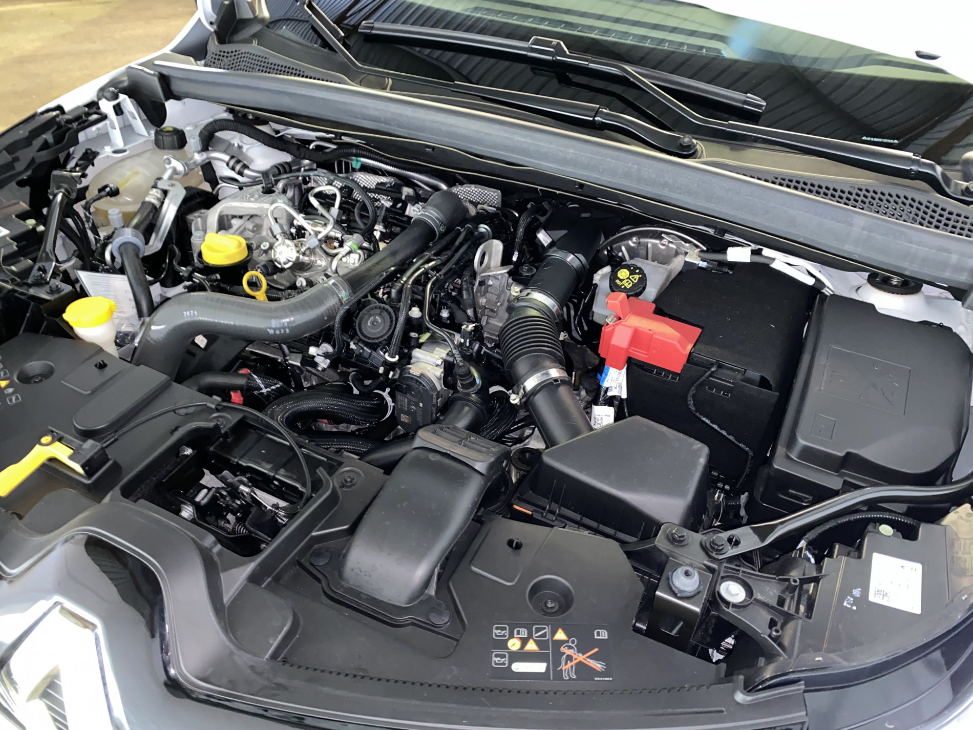 RENAULT CAPTUR R.S. line mild hybrid 160 EDC