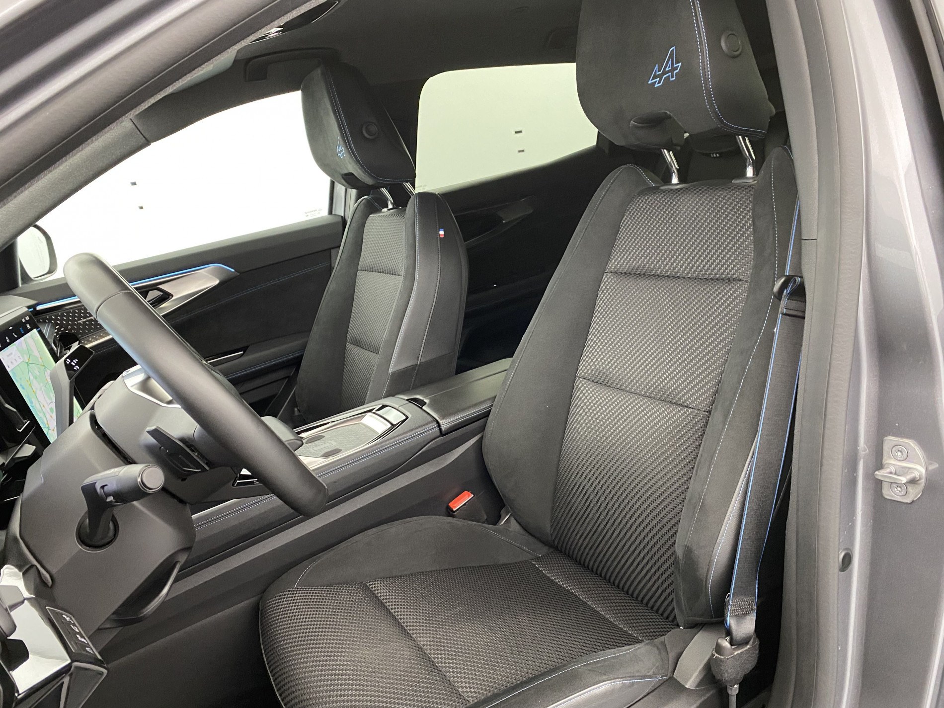 RENAULT AUSTRAL Iconic esprit Alpine + 4 CONTROL ET TOIT PANORAMIQUE E-Tech hybrid 200