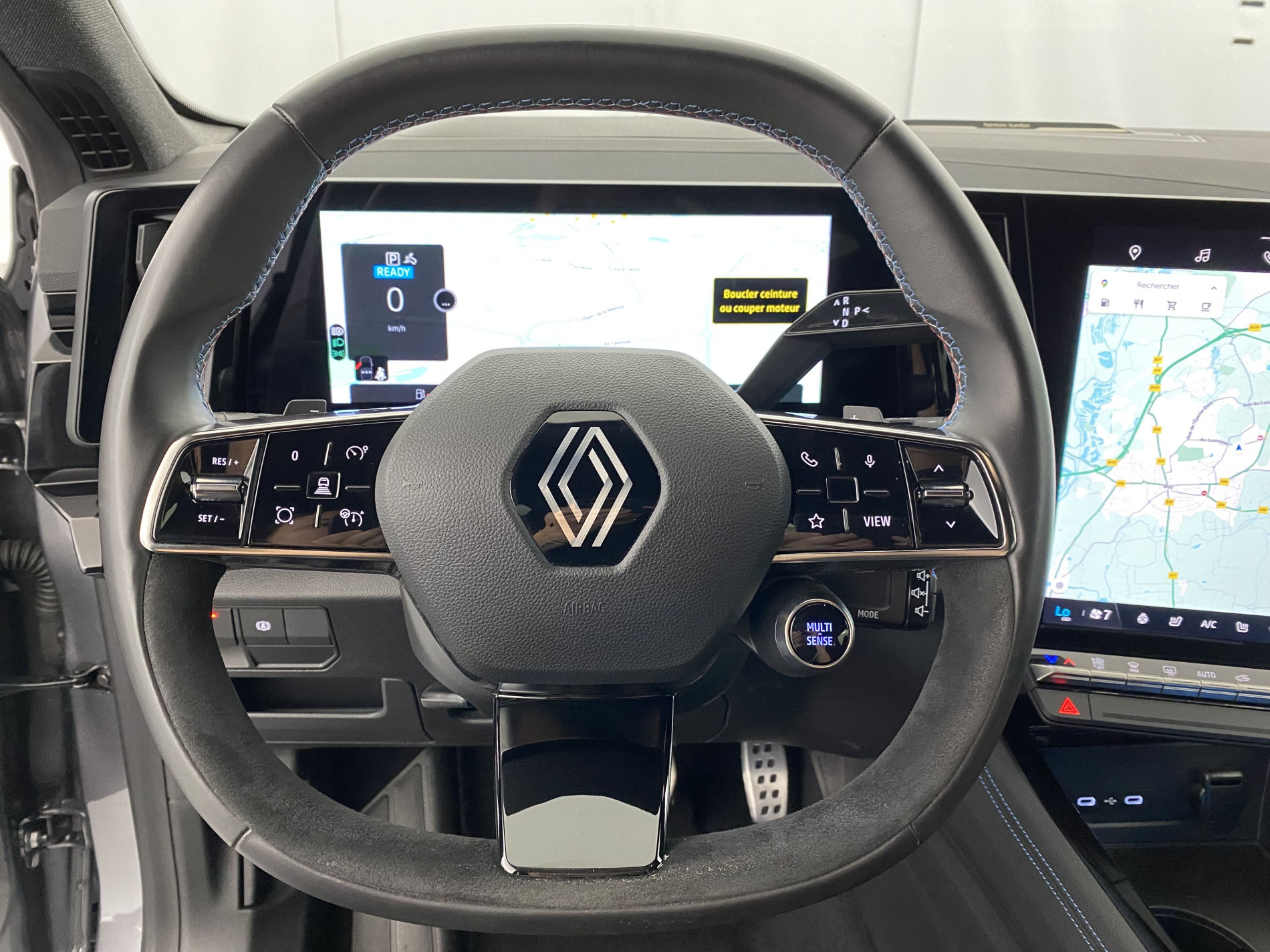 RENAULT AUSTRAL Iconic esprit Alpine + 4 CONTROL ET TOIT PANORAMIQUE E-Tech hybrid 200