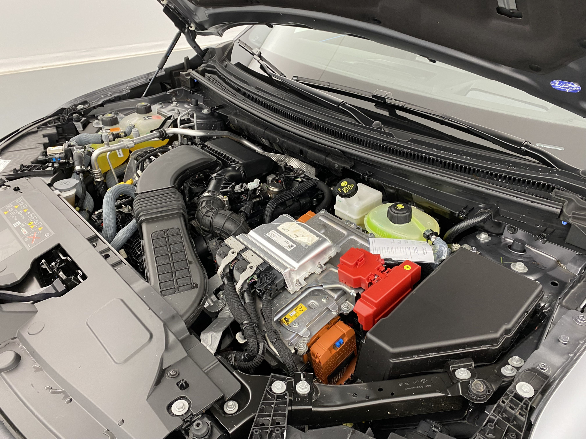 RENAULT AUSTRAL Iconic esprit Alpine + 4 CONTROL ET TOIT PANORAMIQUE E-Tech hybrid 200