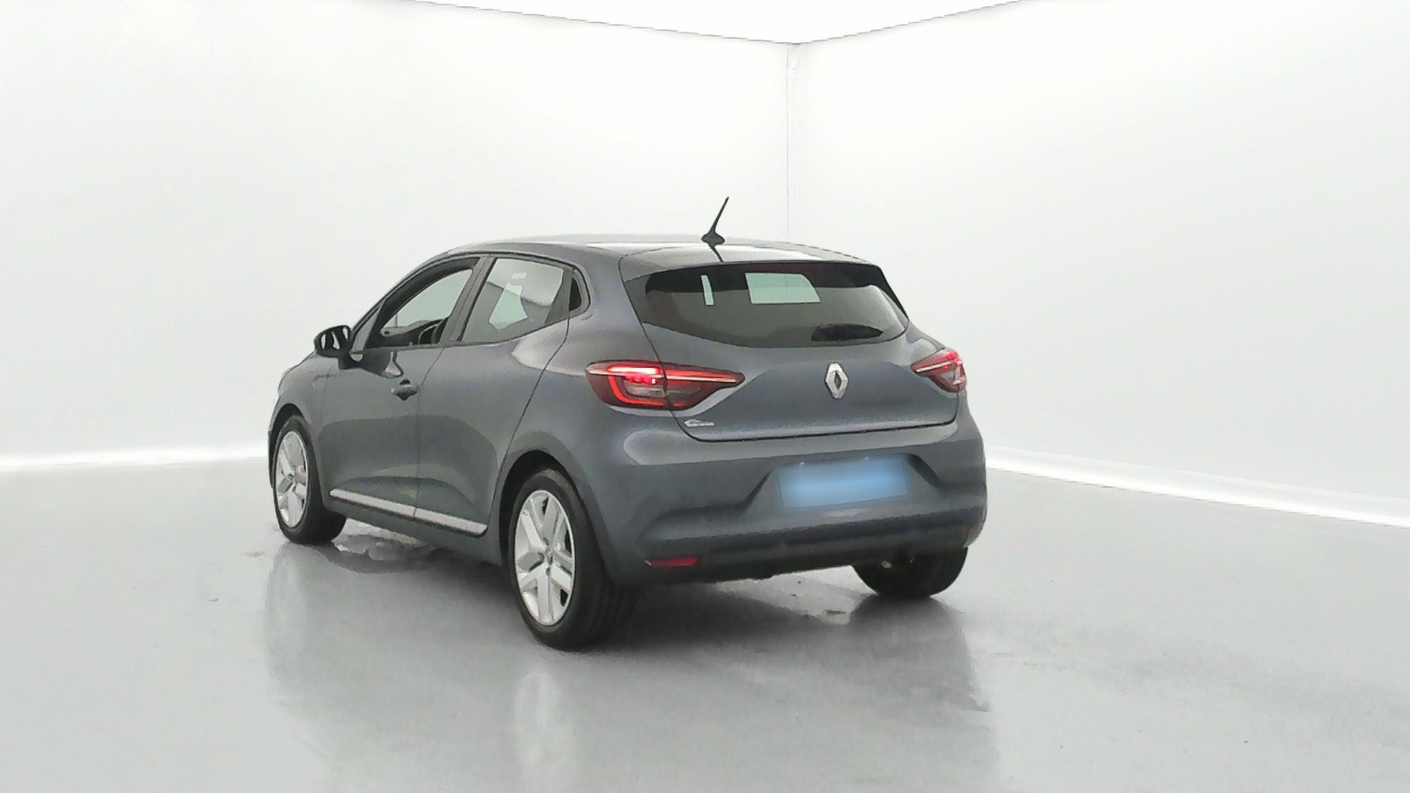 RENAULT CLIO   Business E-Tech 140 21