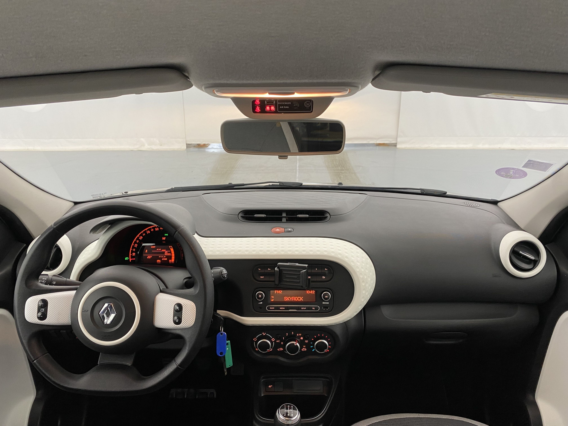 RENAULT TWINGO   Zen SCe 65